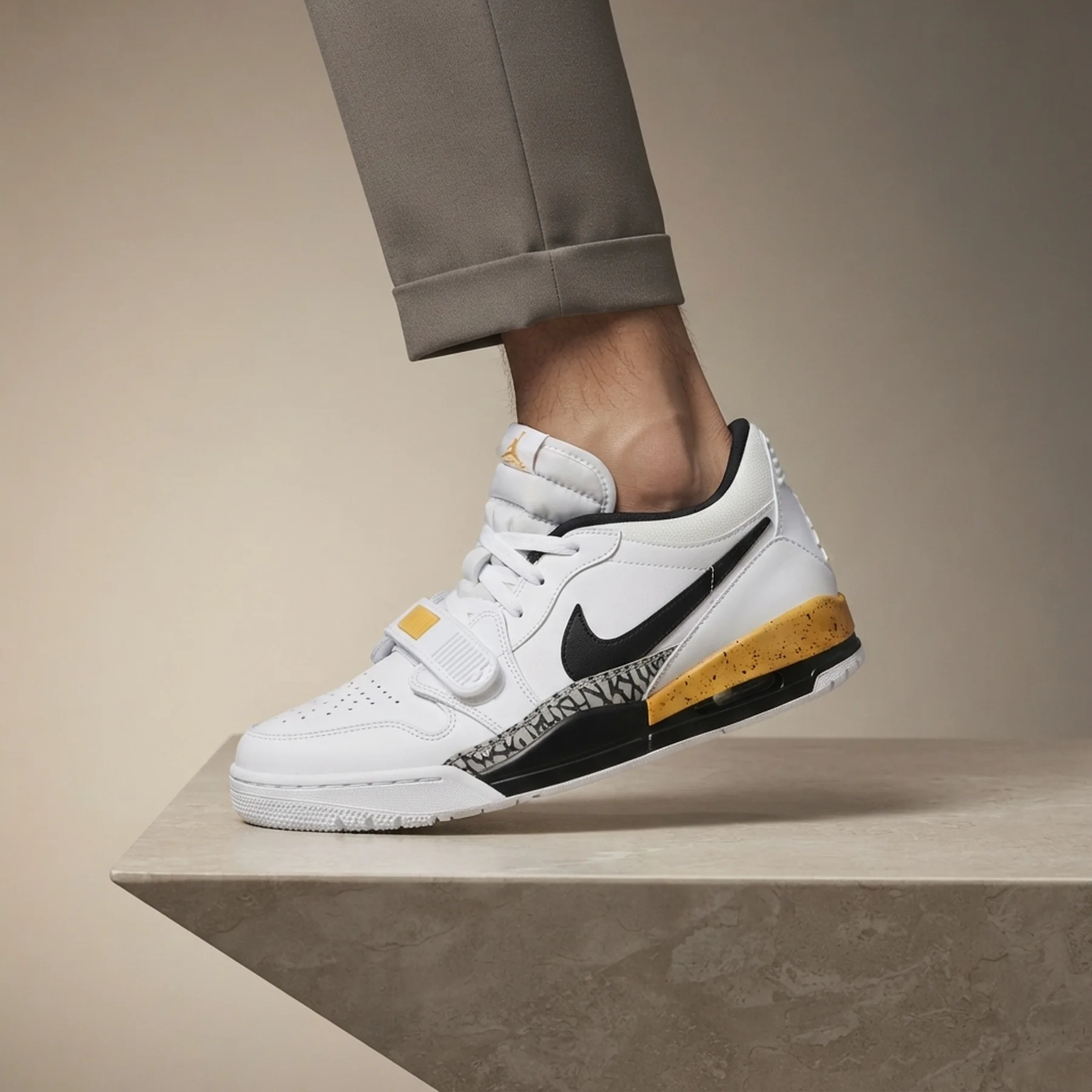 Кросівки чоловічі Nike Air Legacy 312 Low White (CD7069-107)