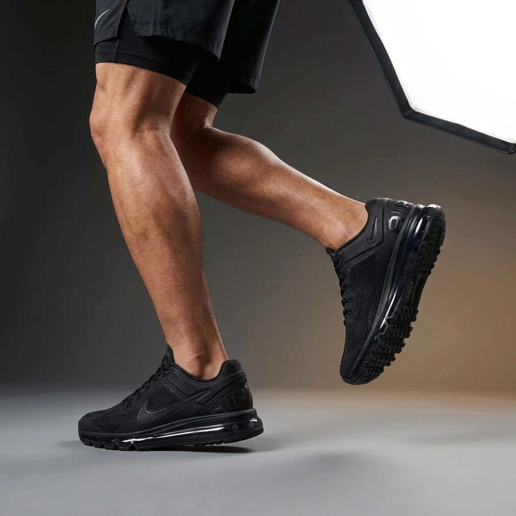 Кросівки чоловічі Nike Air Max 2013 Shoes Black Fz3156-010 46 (FZ3156-010)