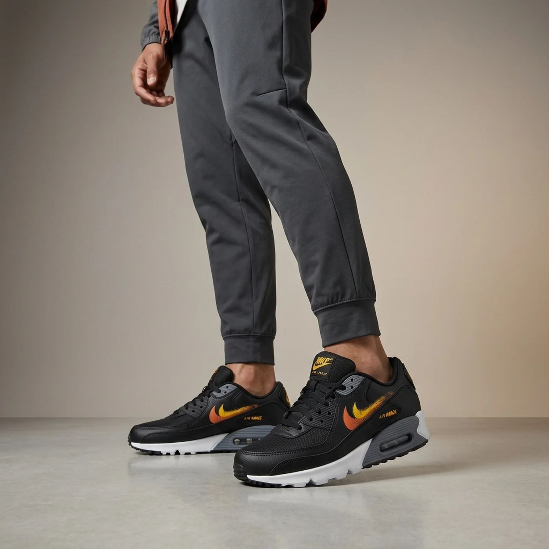 Кросівки чоловічі Nike Air Max 90 (FJ4229-001)