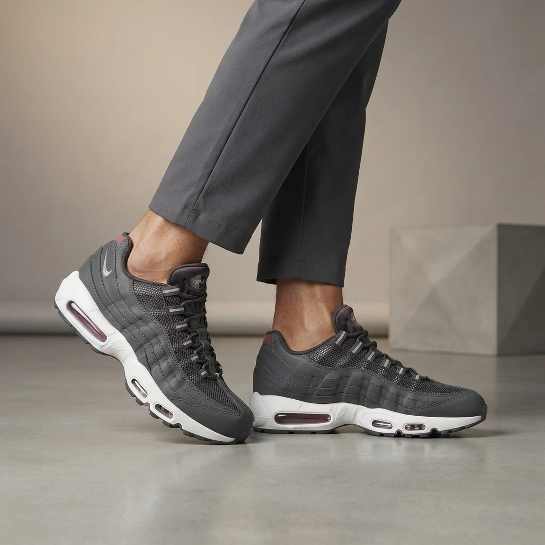 Кросівки чоловічі Nike Air Max 95 Essential Grey (DQ3982-001)