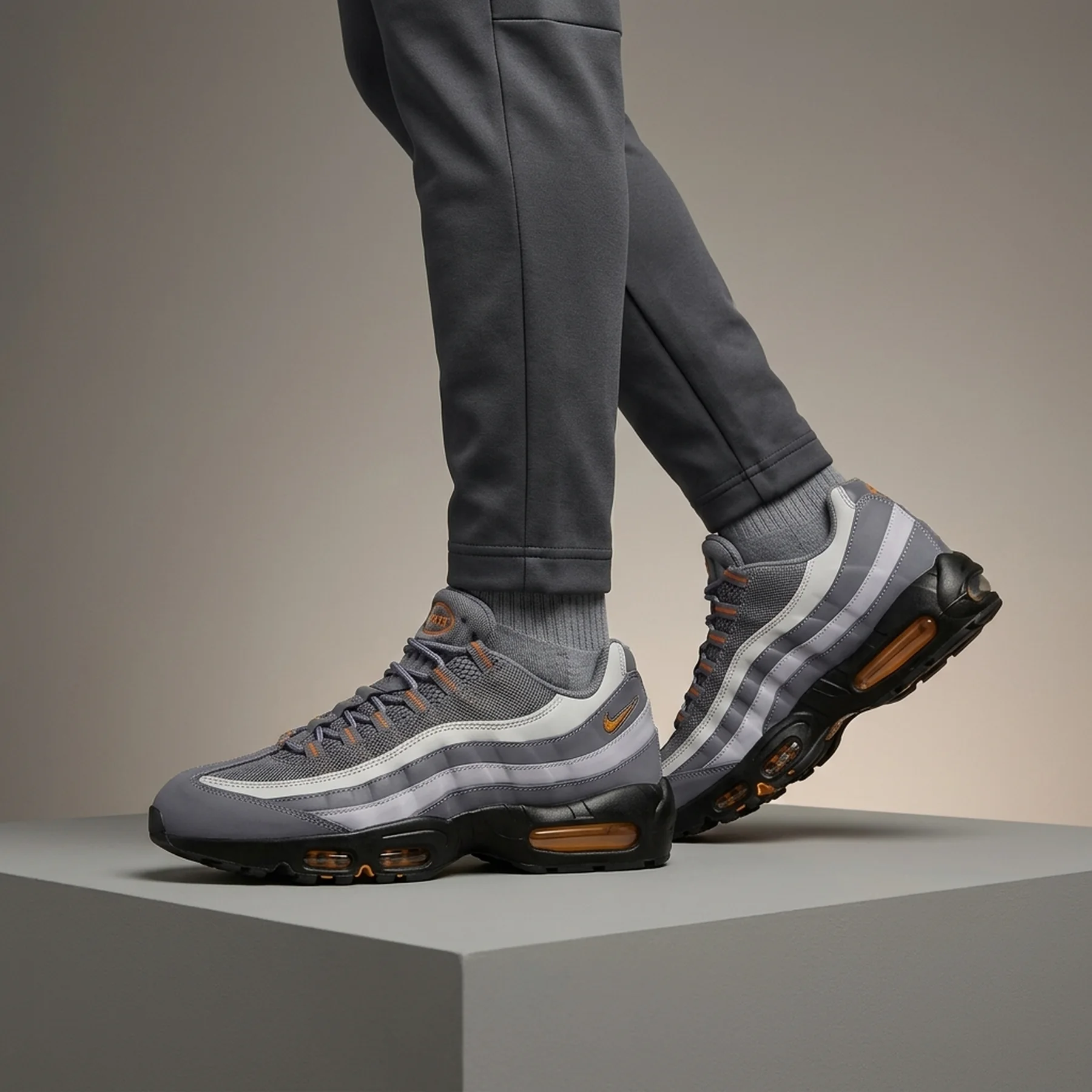 Кросівки чоловічі Nike Air Max 95 (HV6062-100)
