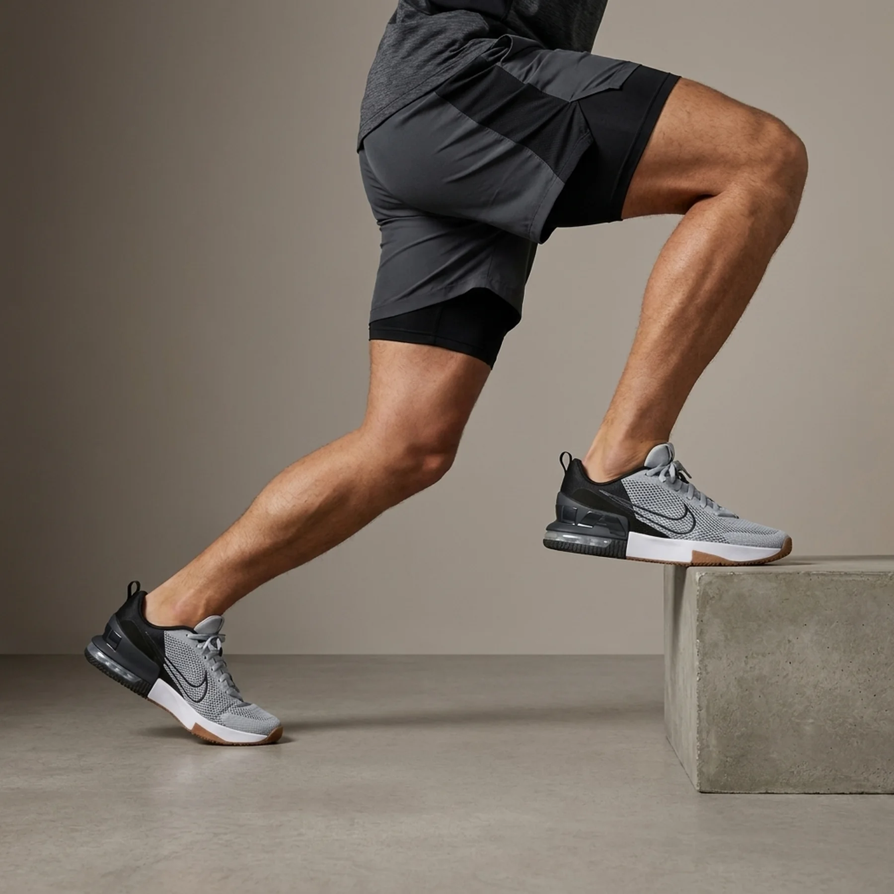 Кросівки чоловічі Nike Air Max Alpha Trainer 6 (FQ1833-009)