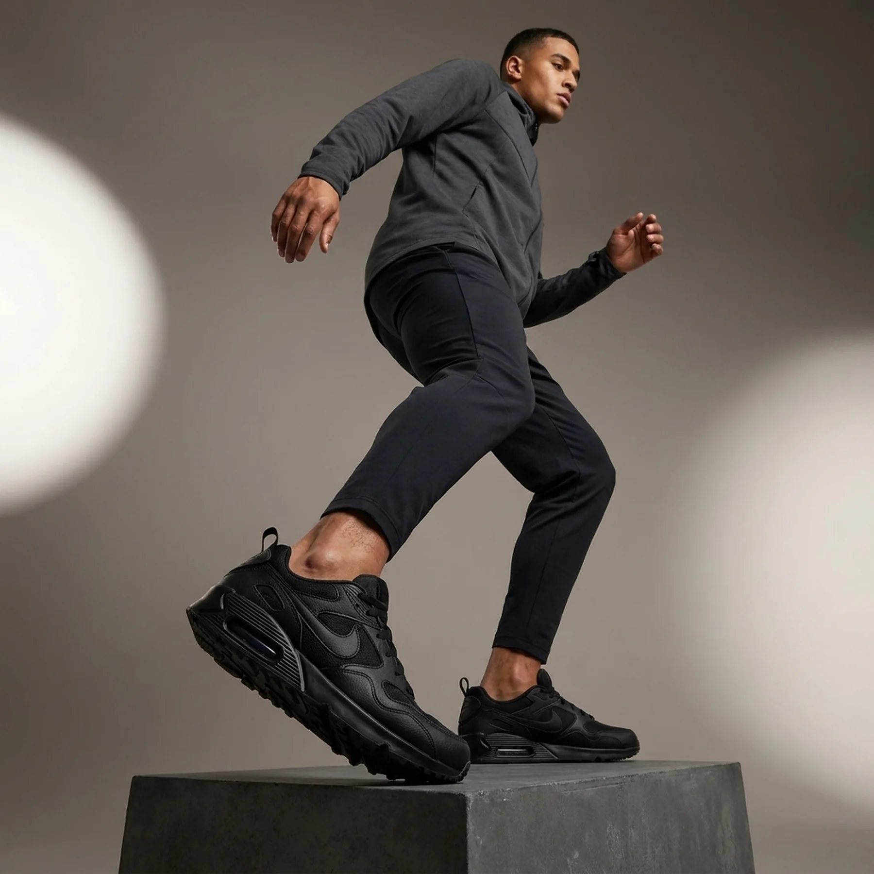 Кросівки чоловічі Nike Air Max Bia Black (IF2624-003)