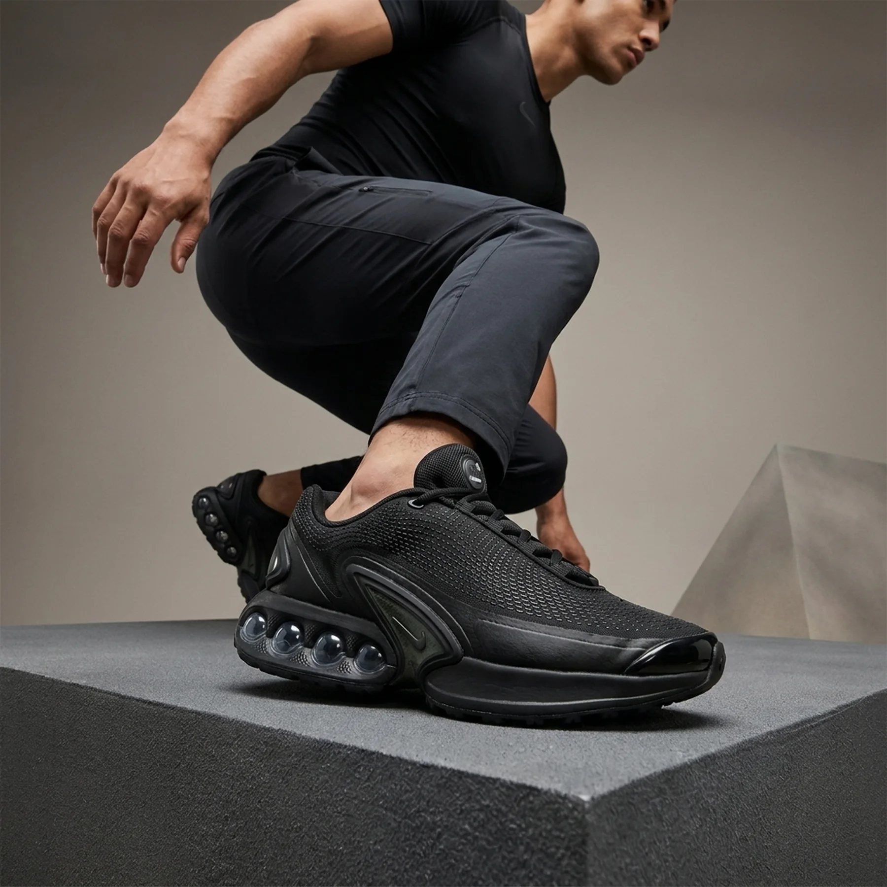 Кросівки чоловічі Nike Air Max Dn (DV3337-006)