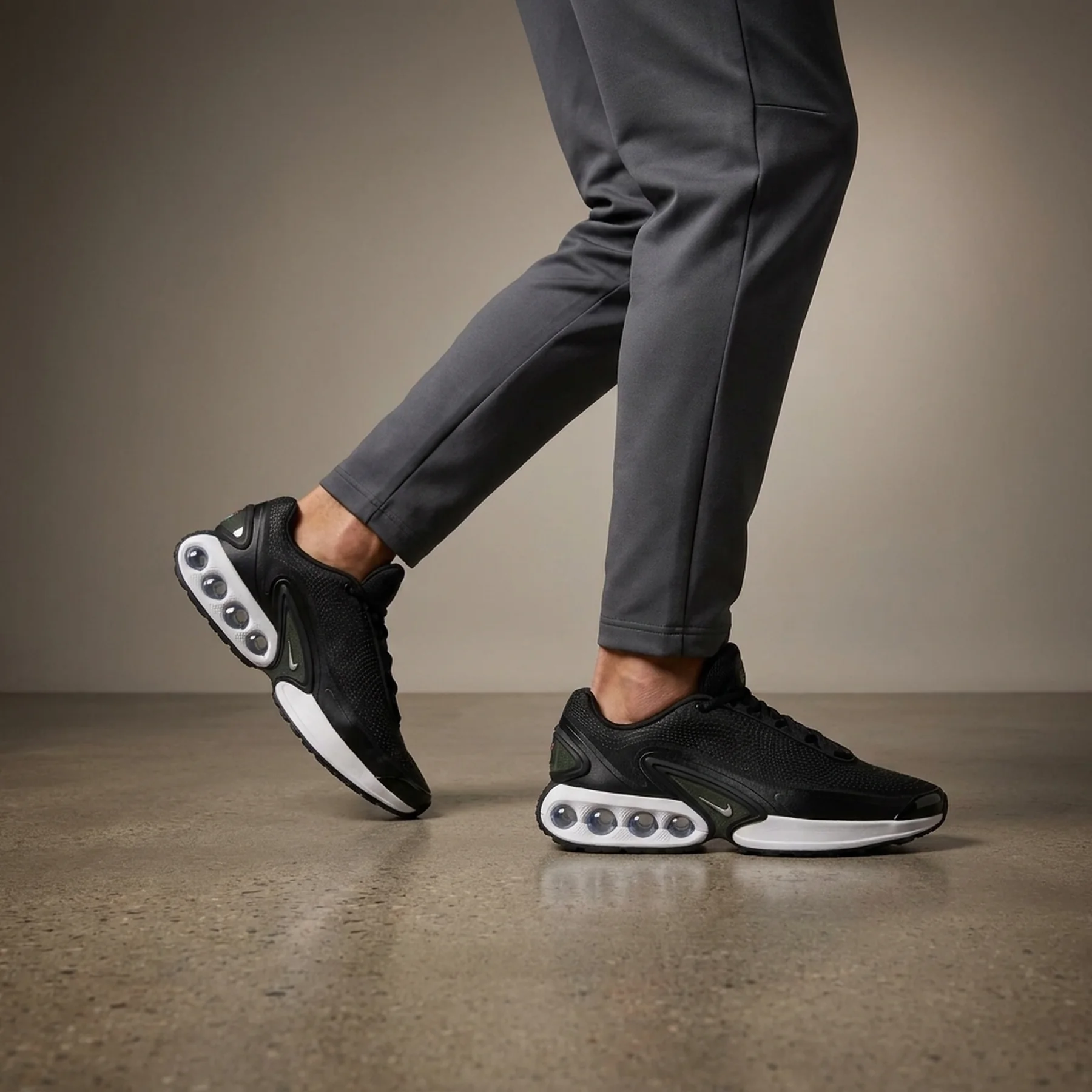 Кросівки чоловічі Nike Air Max Dn (DV3337-012)