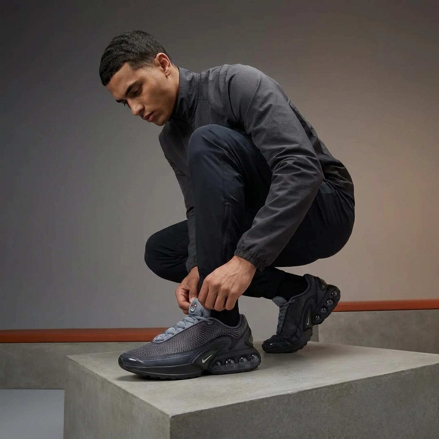 Кросівки чоловічі Nike Air Max Dn (HQ3816-001)