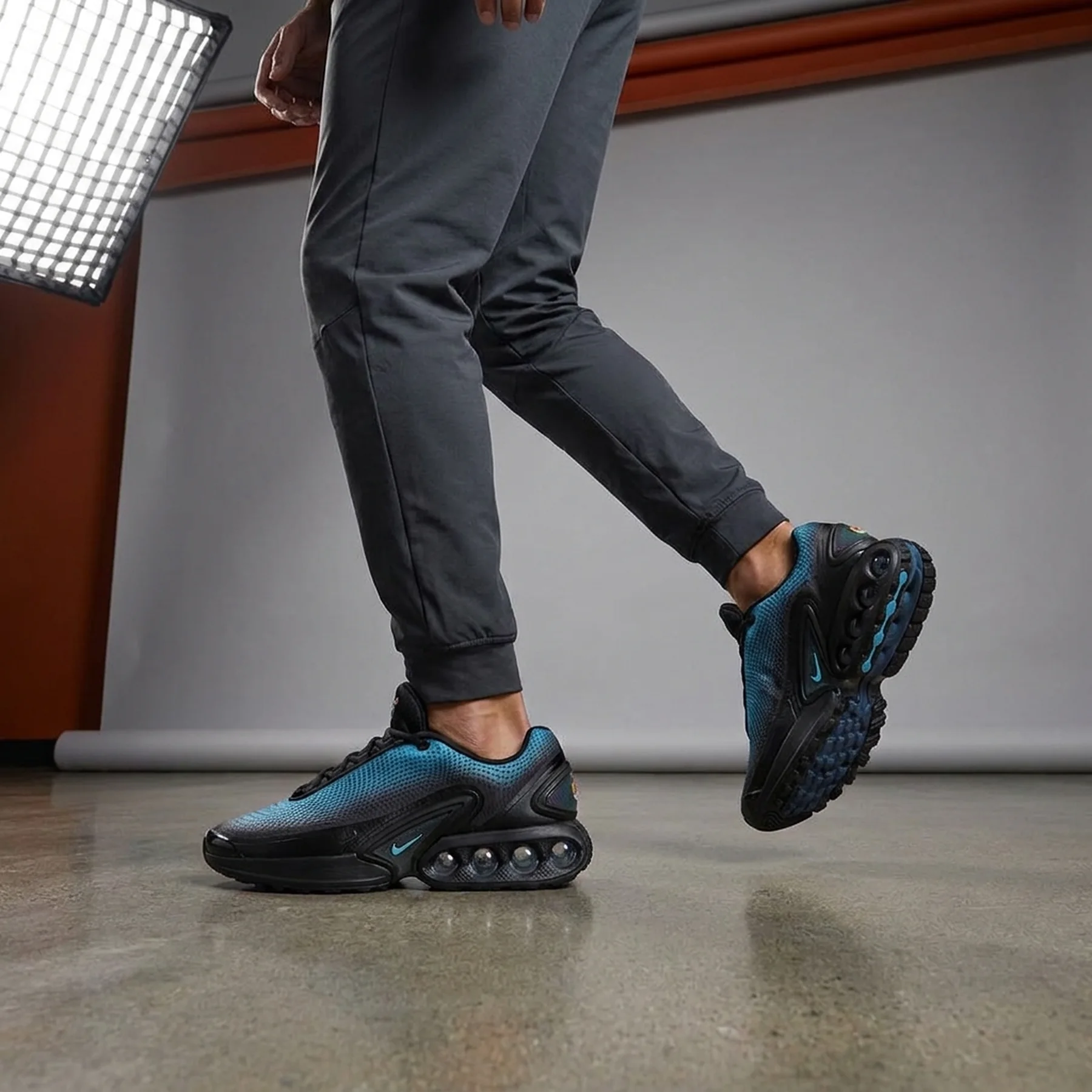 Кросівки чоловічі Nike Air Max Dn (HV2524-001)