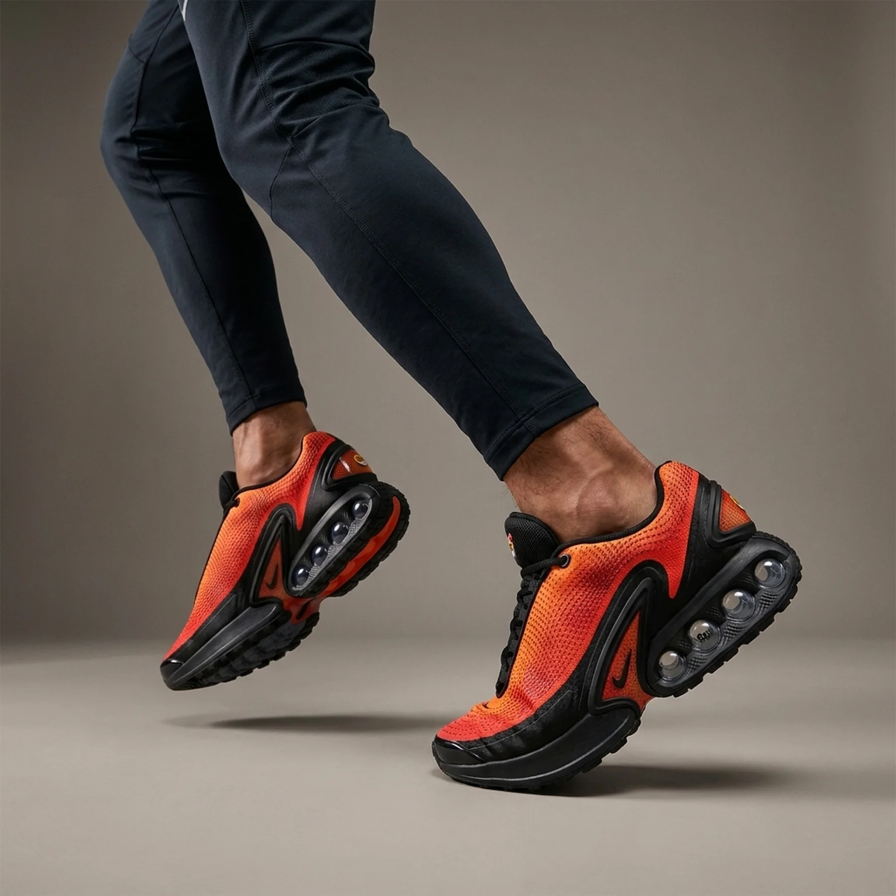 Кросівки чоловічі Nike Air Max Dn (IB4505-803)