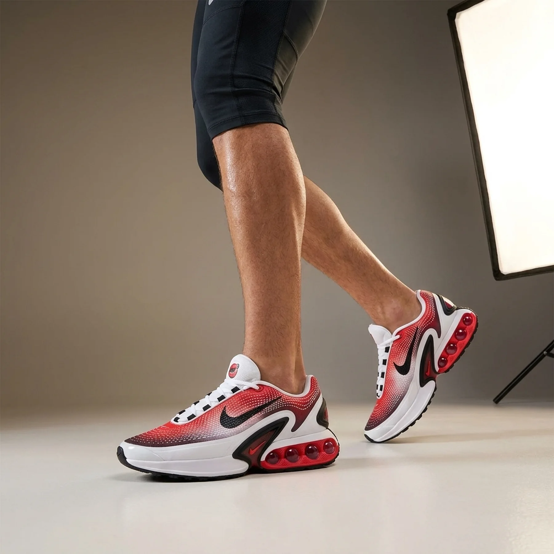 Кросівки чоловічі Nike Air Max Dn Se (HQ4565-001)