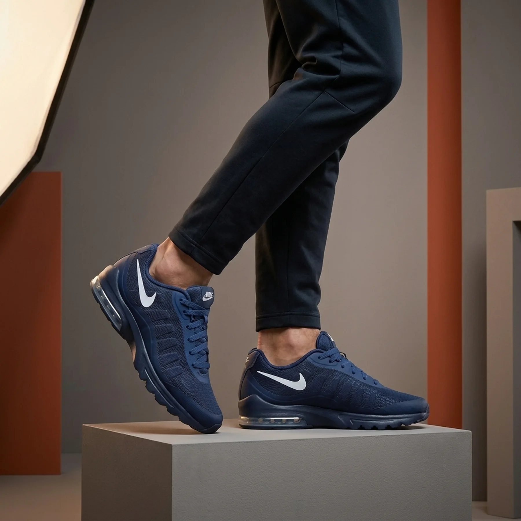 Кросівки чоловічі Nike Air Max Invigor Blue (749688-405)