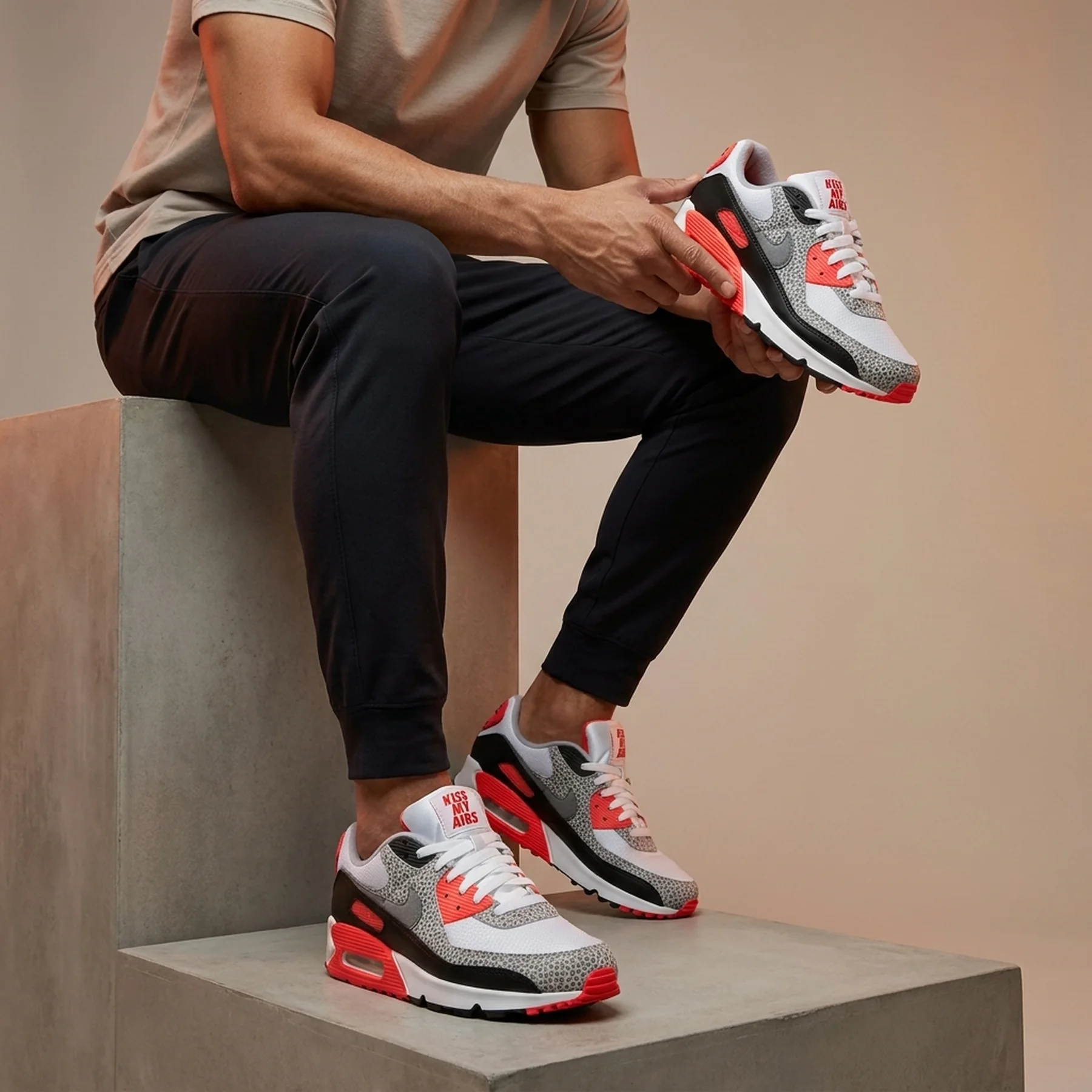 Кросівки чоловічі Nike Air Max Kiss My Airs (FD9753-100)