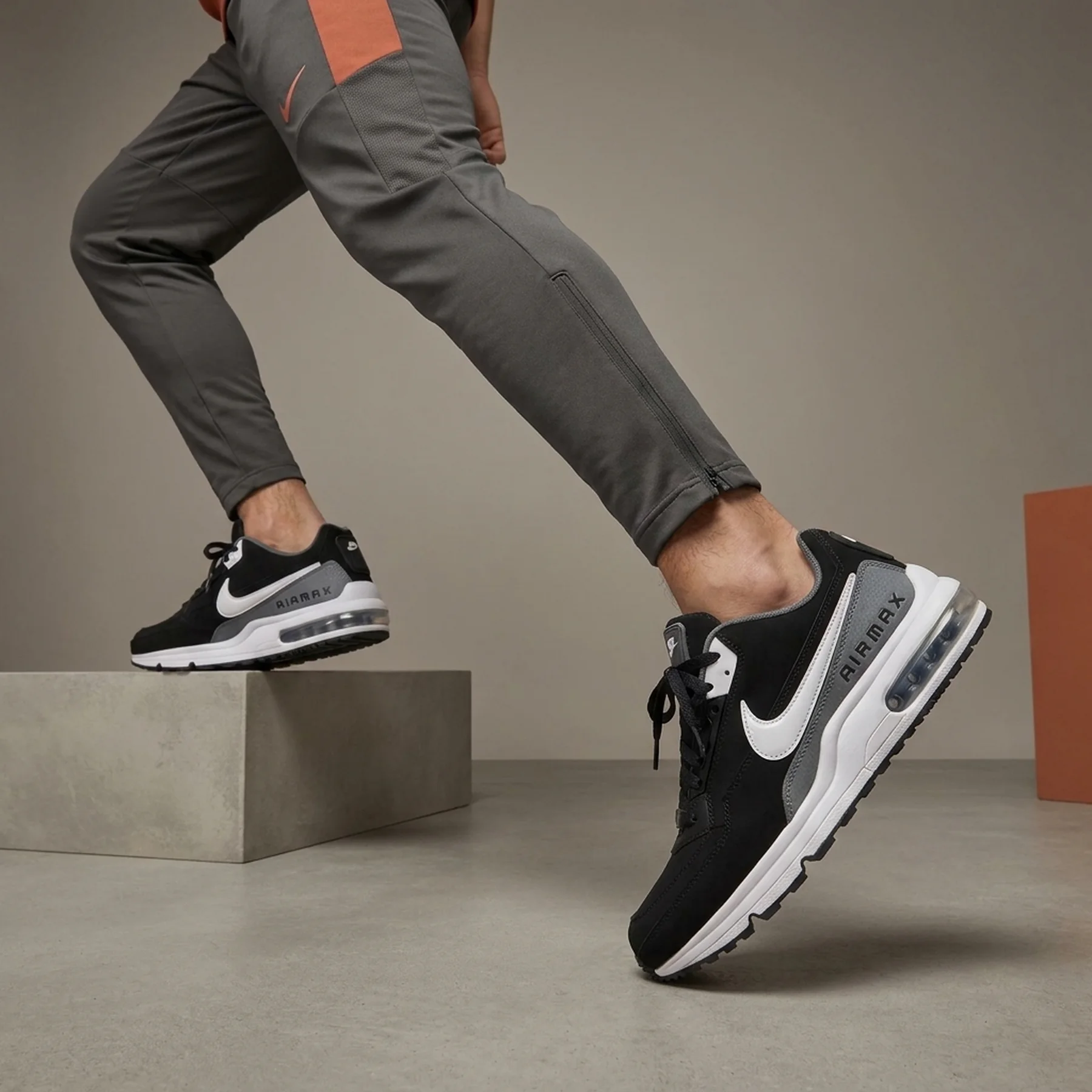 Кросівки чоловічі Nike Air Max Ltd 3 (BV1171-001)