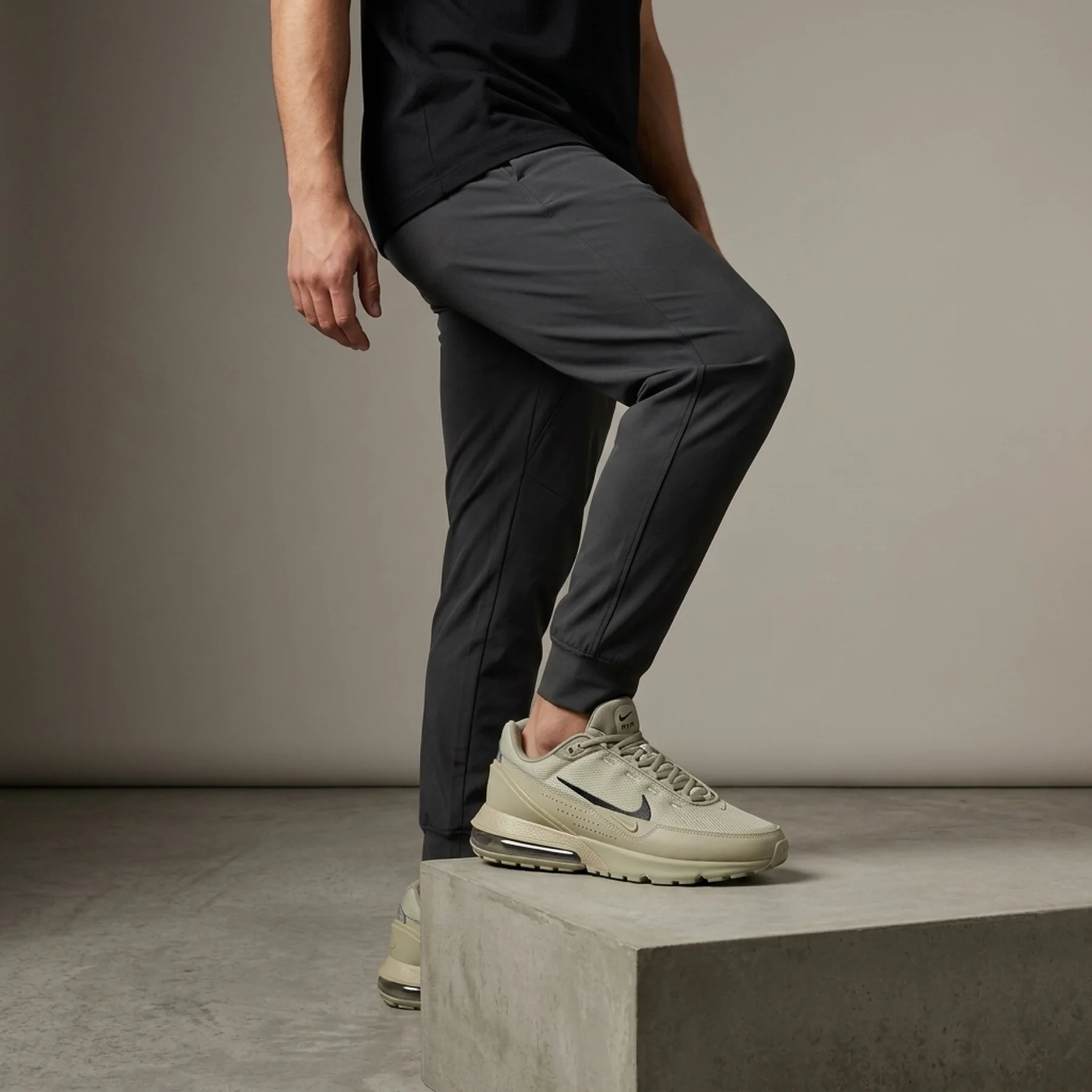Кросівки чоловічі Nike Air Max Pulse Olive (FJ2589-200)