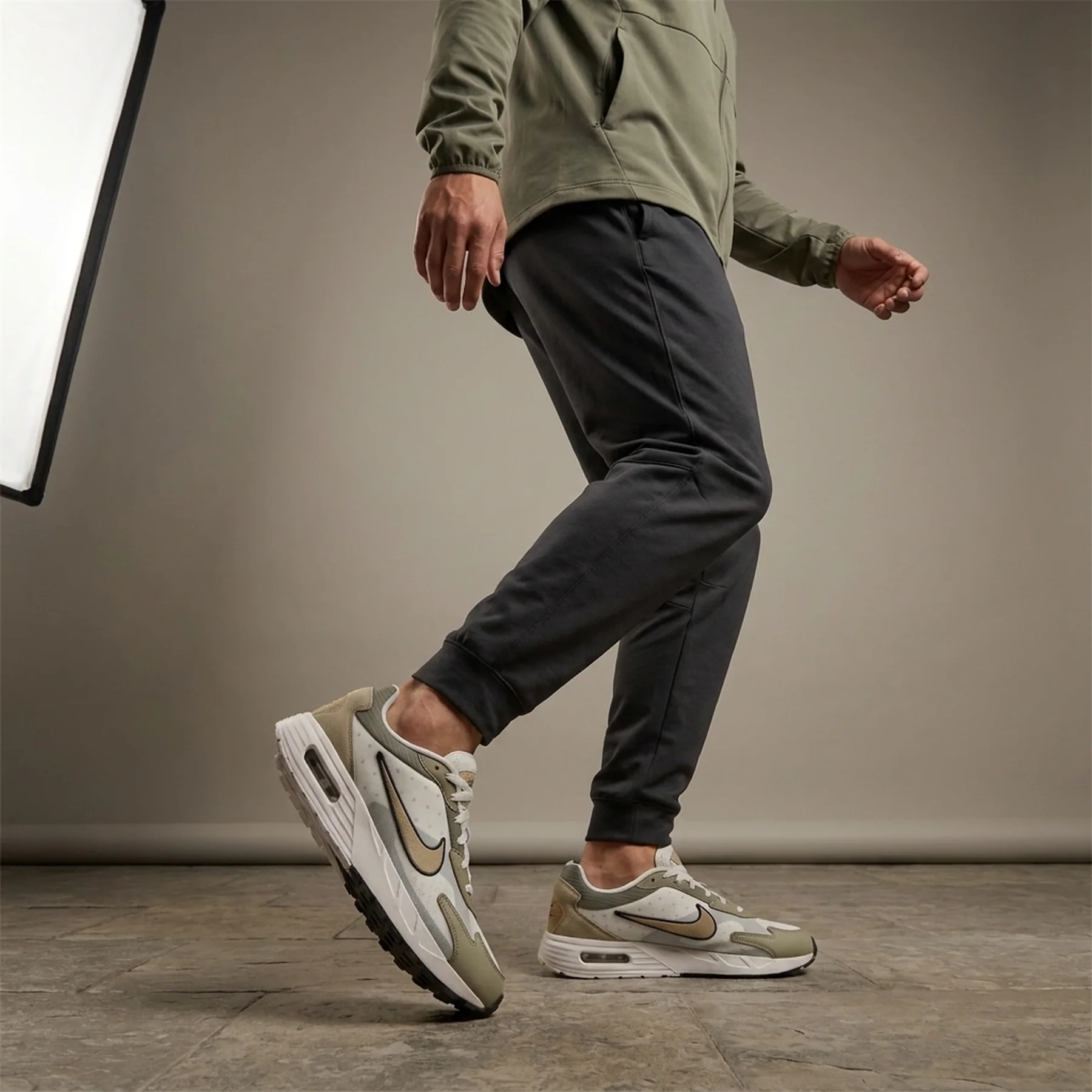 Кросівки чоловічі Nike Air Max Solo (FN0136-001)