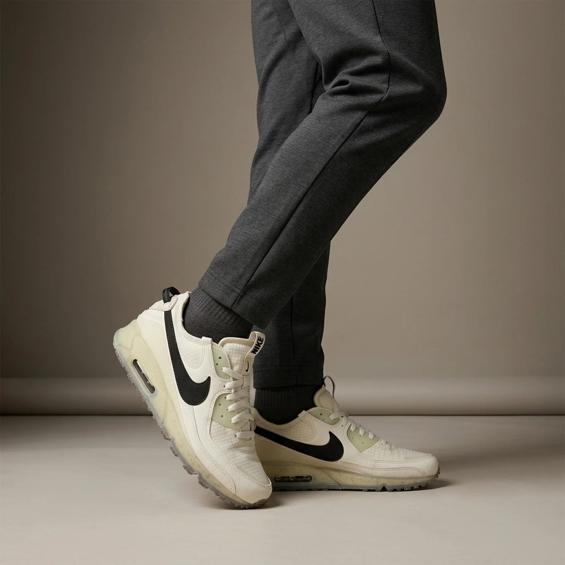 Кросівки чоловічі Nike Air Max Terrascape (DH2973-100)