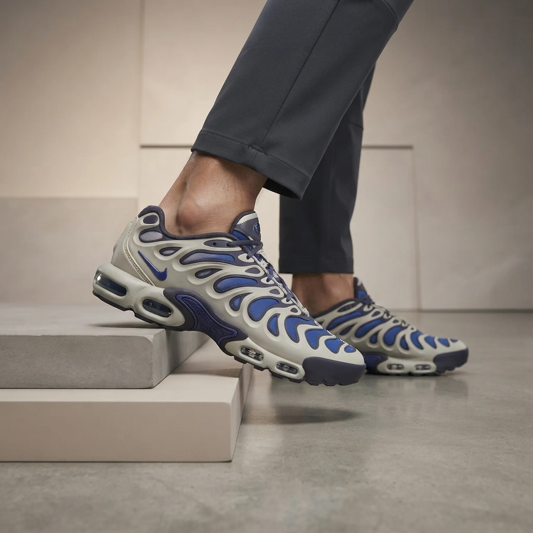 Кросівки чоловічі Nike Air Max Tn Plus Drift Beige & Blue (FD4290-007)