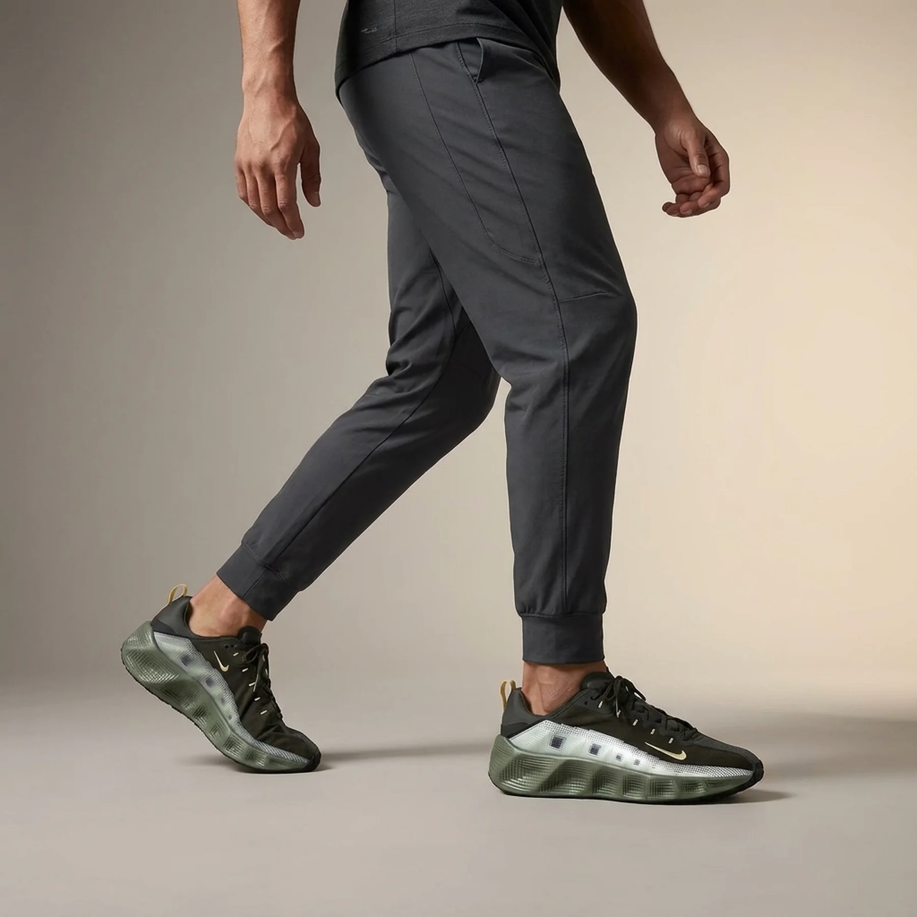 Кросівки чоловічі Nike Ava Rover (рефлективні, sequoia)