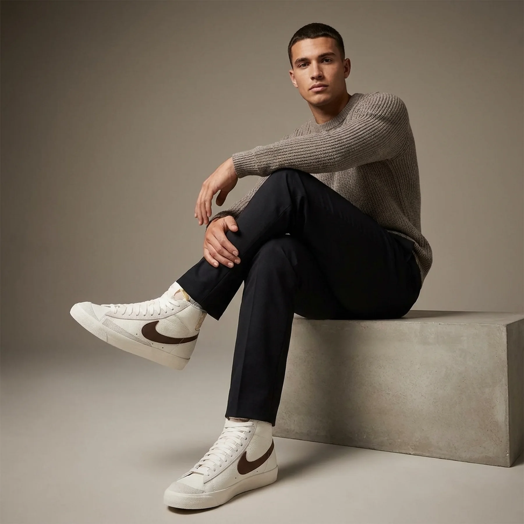 Кросівки чоловічі Nike Blazer Mid 77 (FD0805-100)