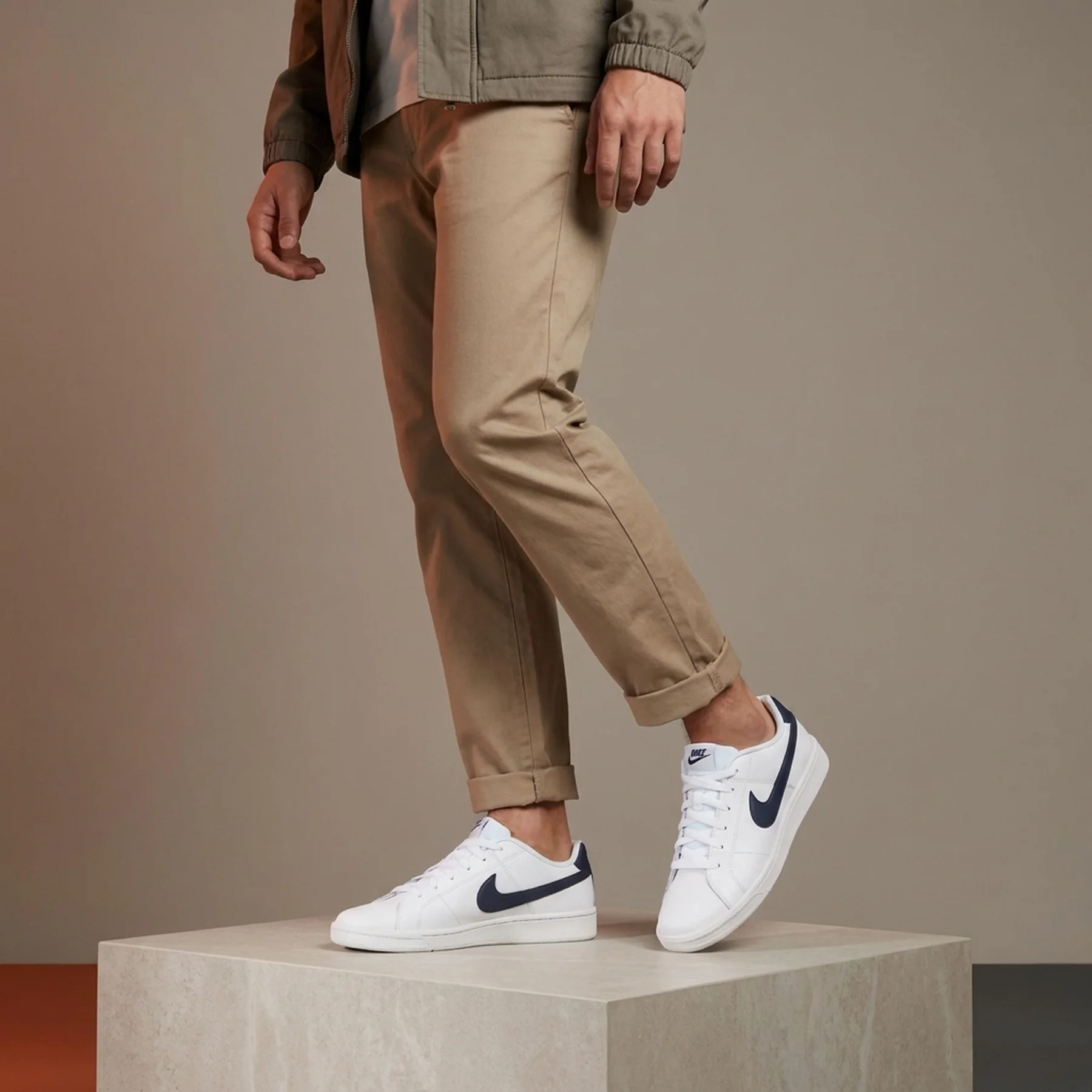 Кросівки чоловічі Nike Court Royale 2 Low (CQ9246-102)