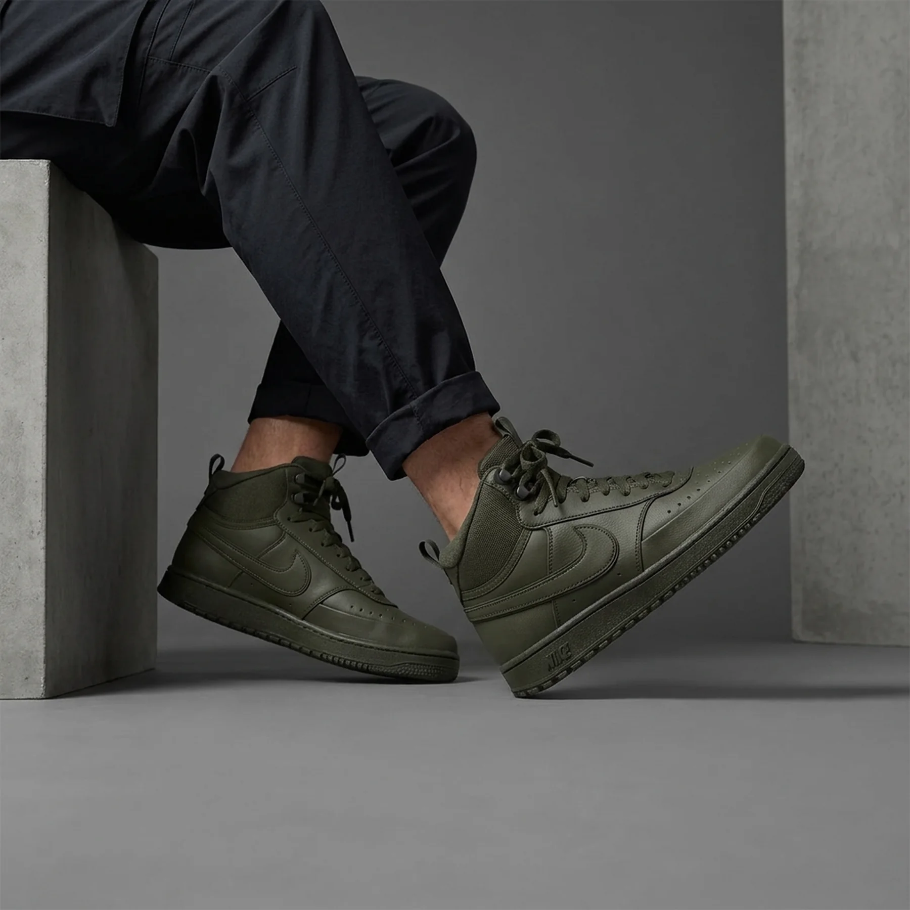 Кросівки чоловічі Nike Court Vision Mid Wntr (DR7882-300)