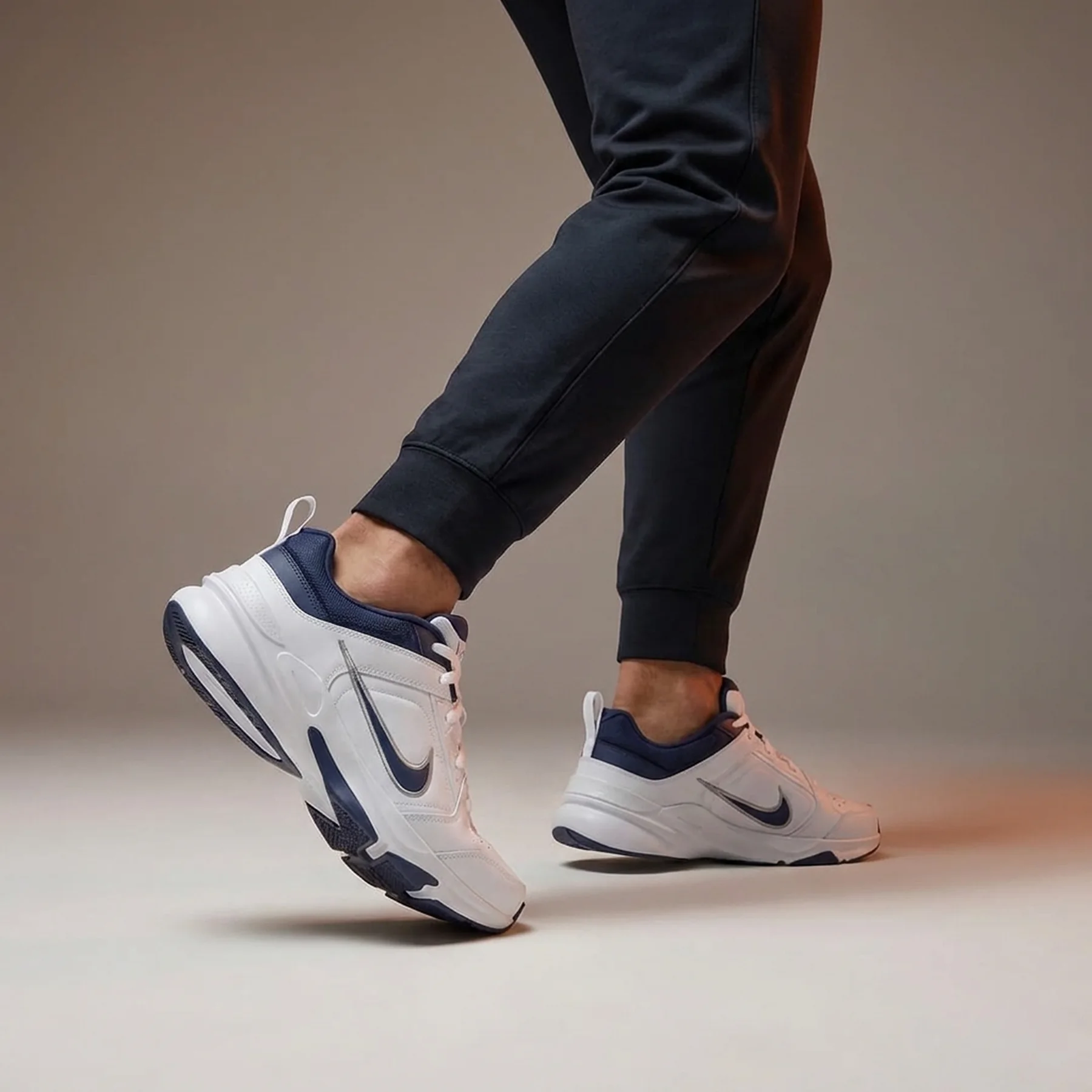 Кросівки чоловічі Nike Defy All Day (DJ1196-100)