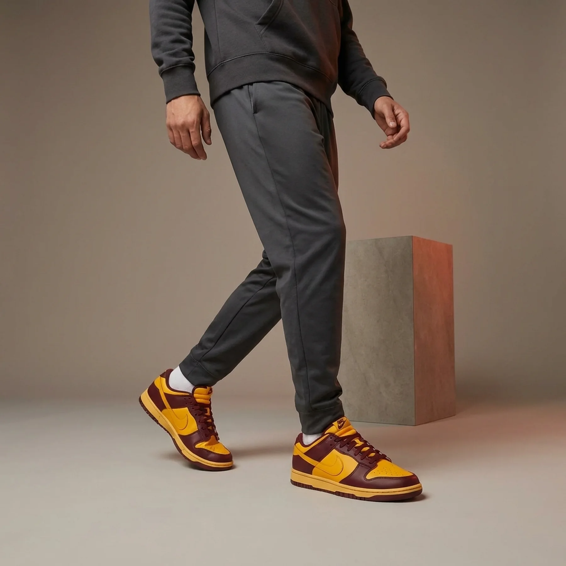 Кросівки чоловічі Nike Dunk Low Retro (DD1391-702)