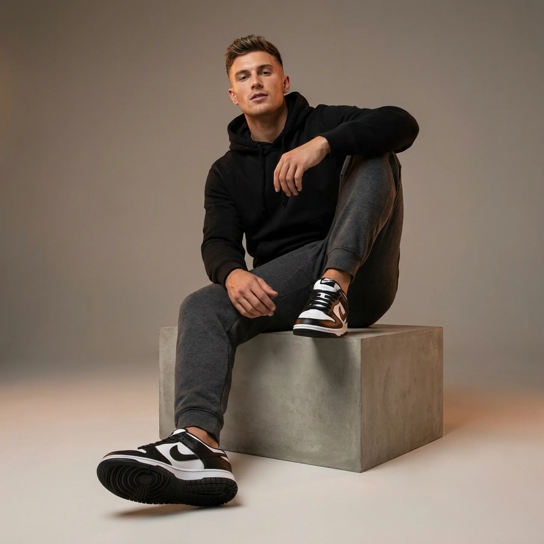 Кросівки чоловічі Nike Dunk Low Retro GS