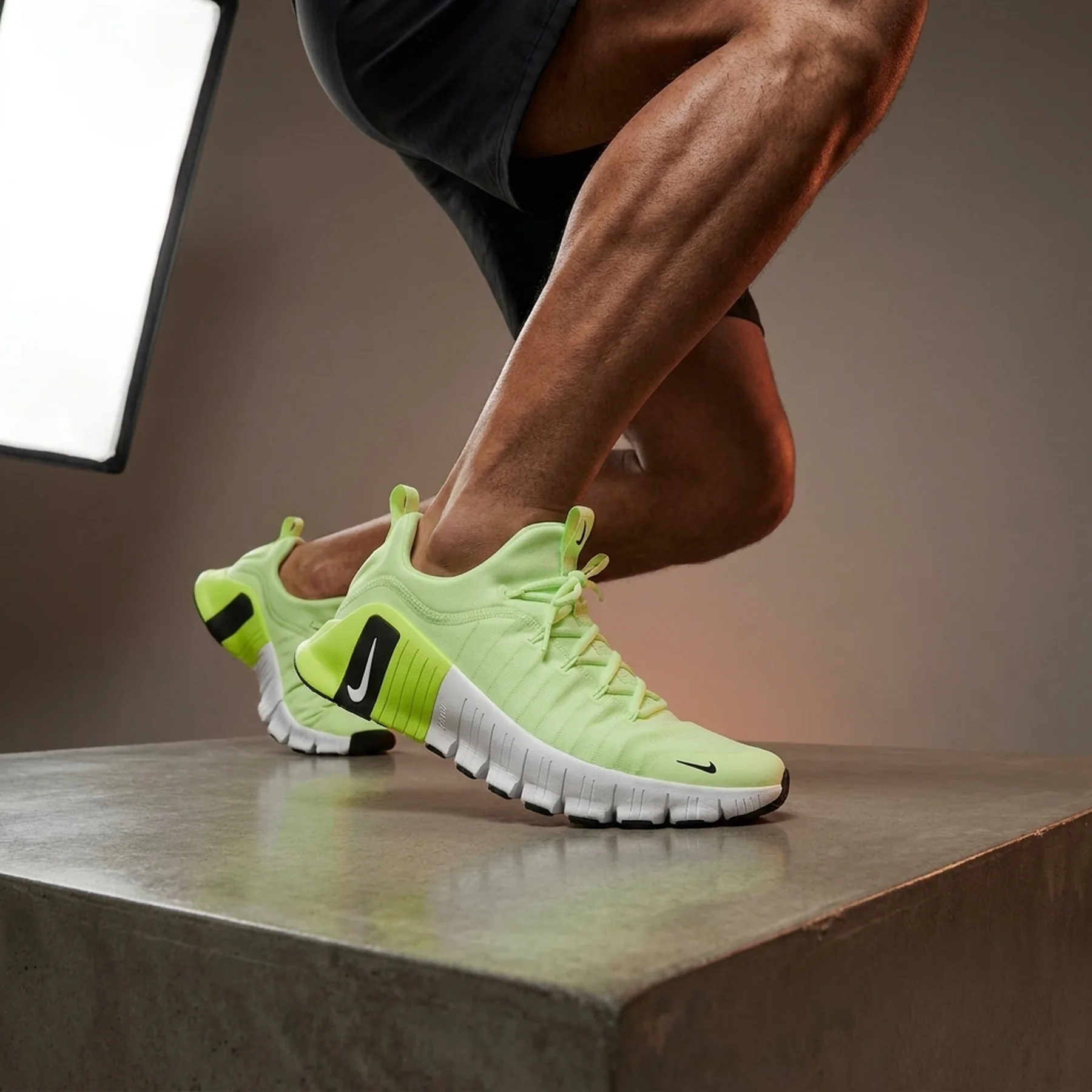 Кросівки чоловічі Nike Free Metcon 6 (FJ7127-701)