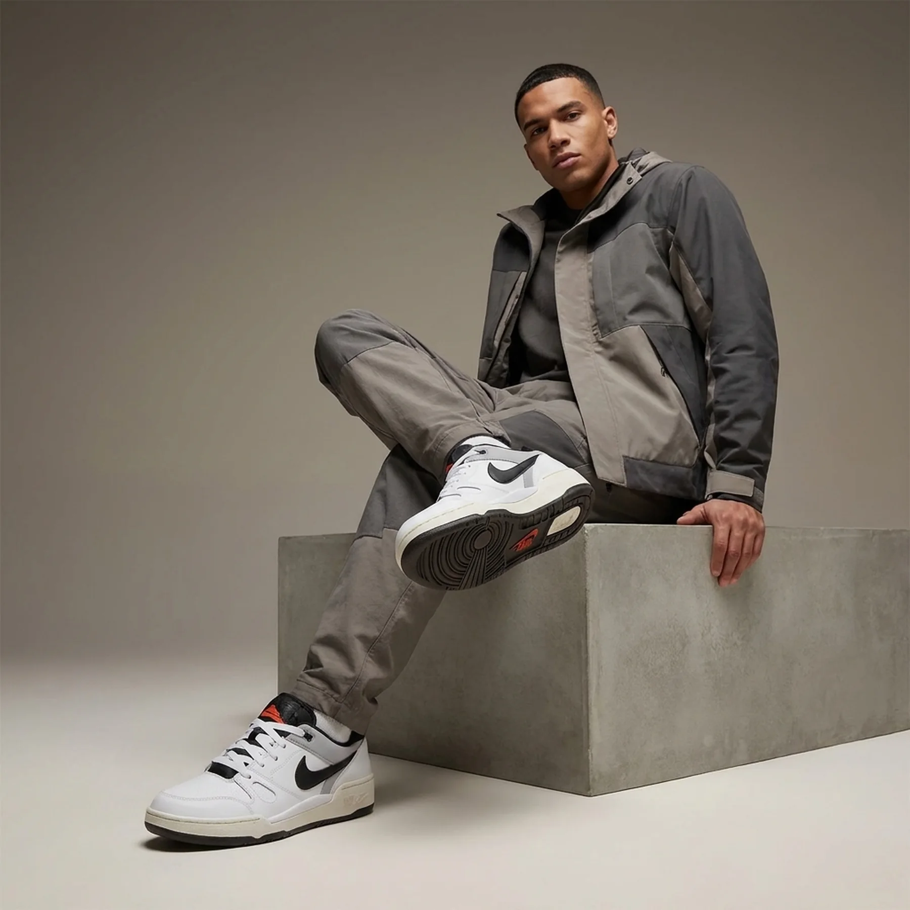 Кросівки чоловічі Nike Full Force Lo (FB1362-101)