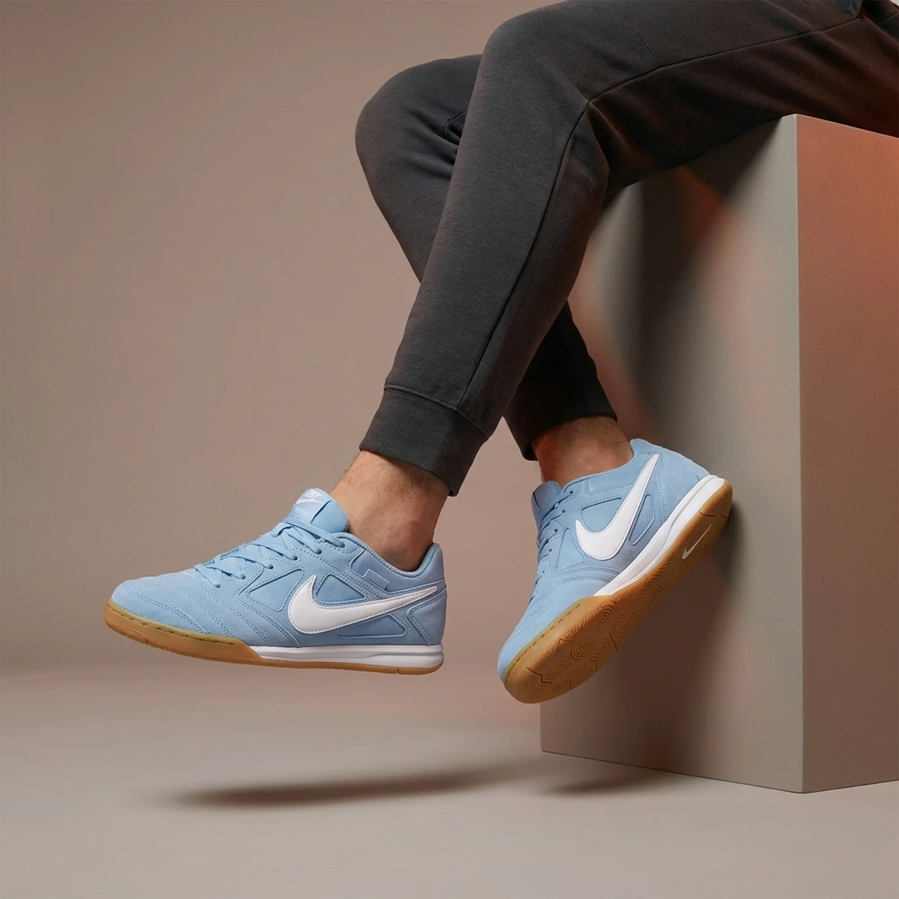 Кросівки чоловічі Nike Gato HQ6020-401