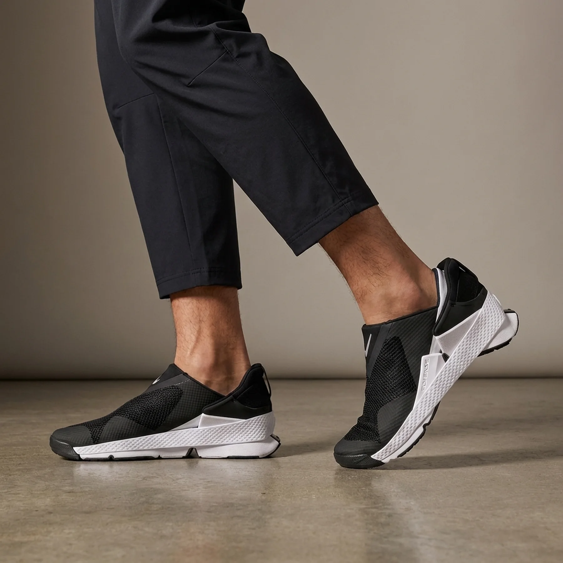 Кросівки чоловічі Nike Go Flyease (DR5540-002)