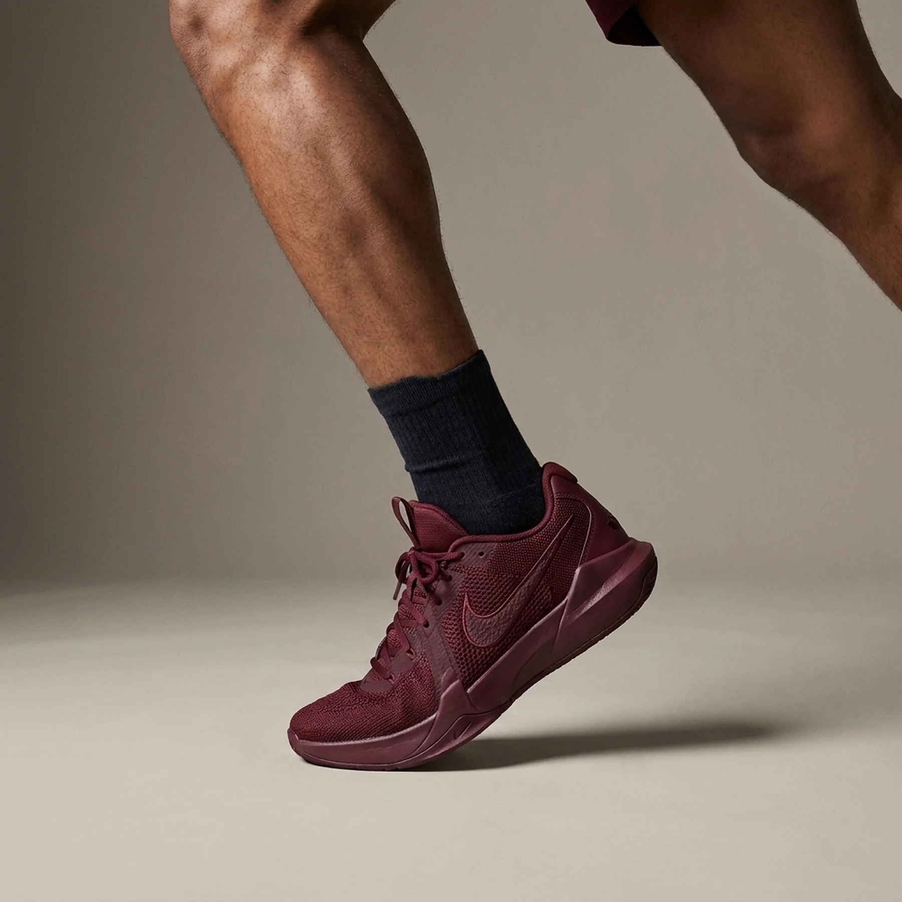 Кросівки чоловічі Nike Lebron Tr 1 (FJ6151-601)