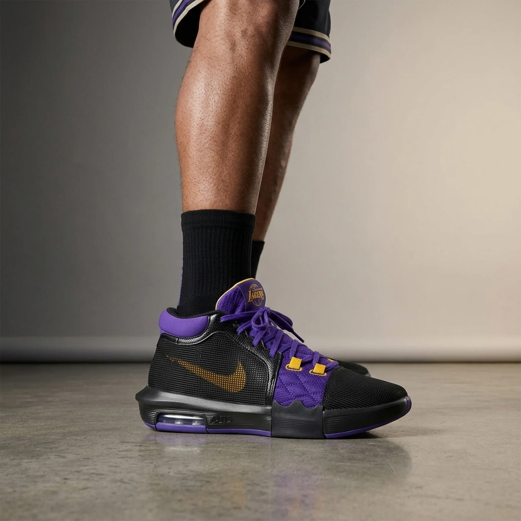 Nike LeBron Witness 8 'Lakers'
