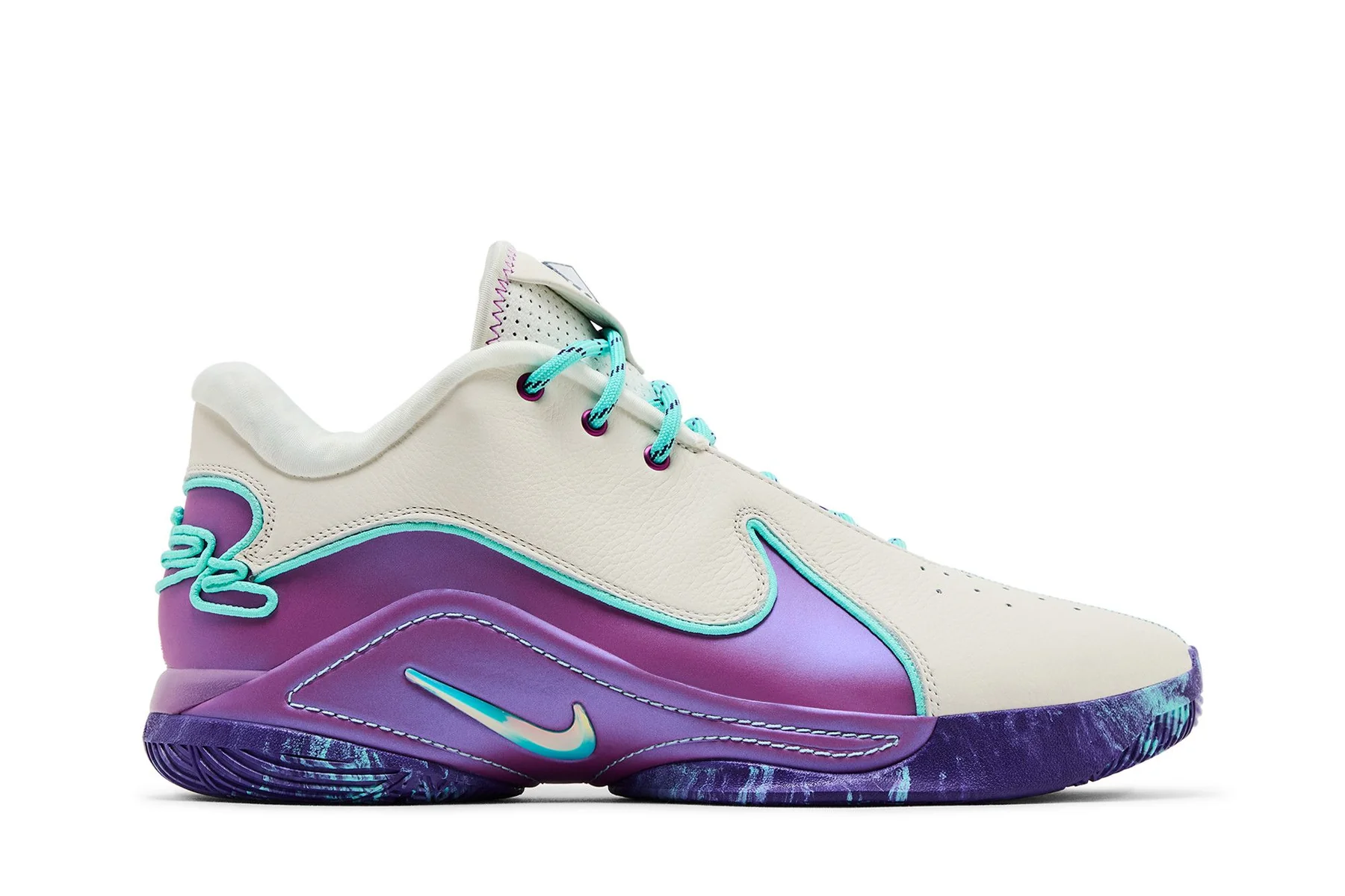Кросівки чоловічі Nike Lebron Xxii (HV8454-001)