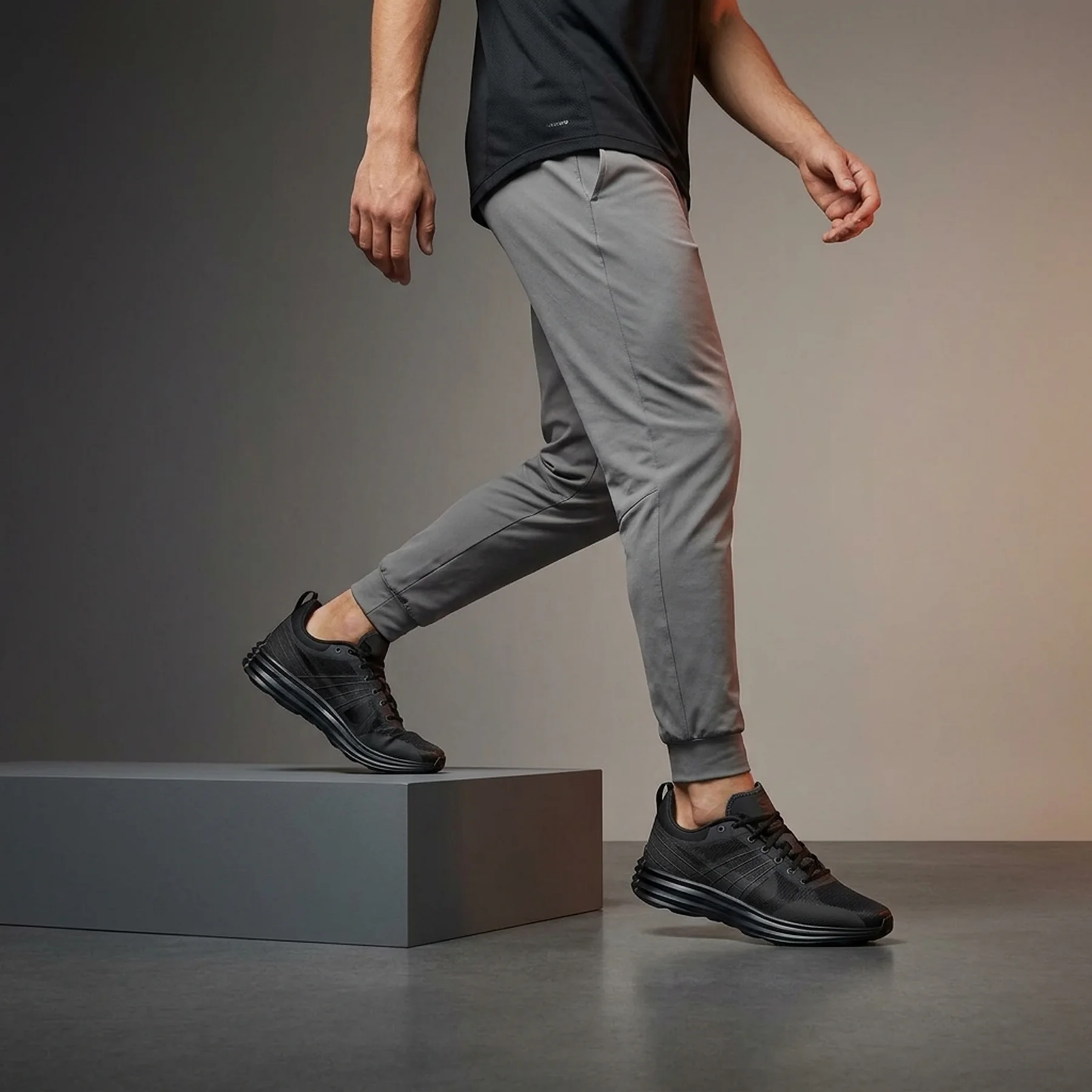 Кросівки чоловічі Nike Lunar Roam (DV2440-002)