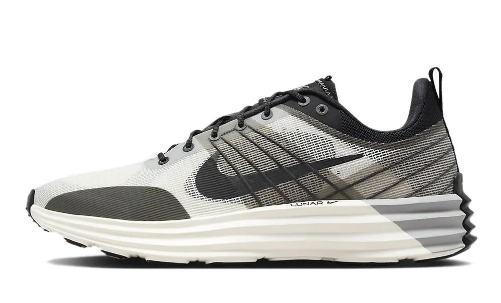 Кросівки чоловічі Nike Lunar Roam (DV2440-102)