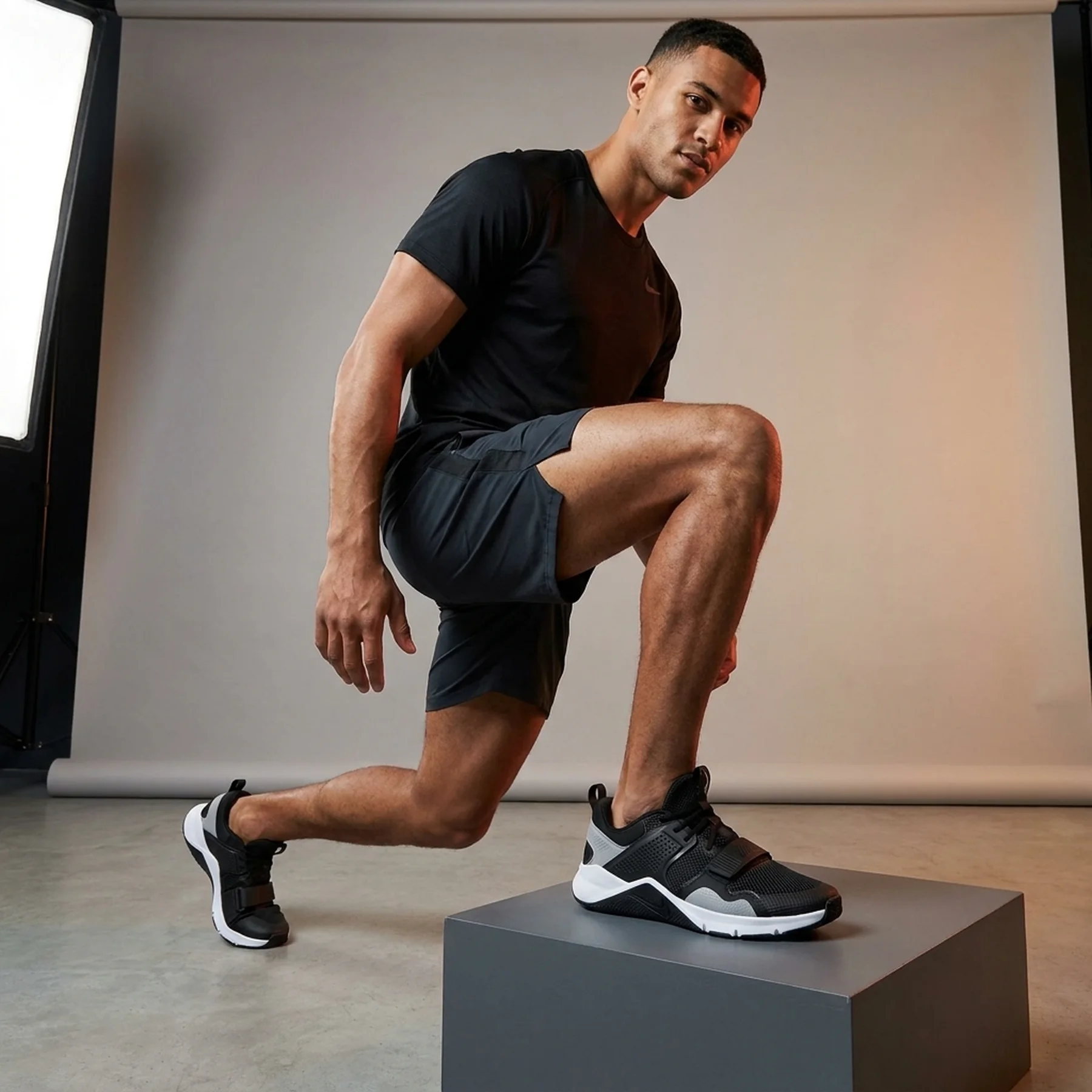 Кросівки чоловічі Nike M Mc Trainer 2 (DM0823-011)