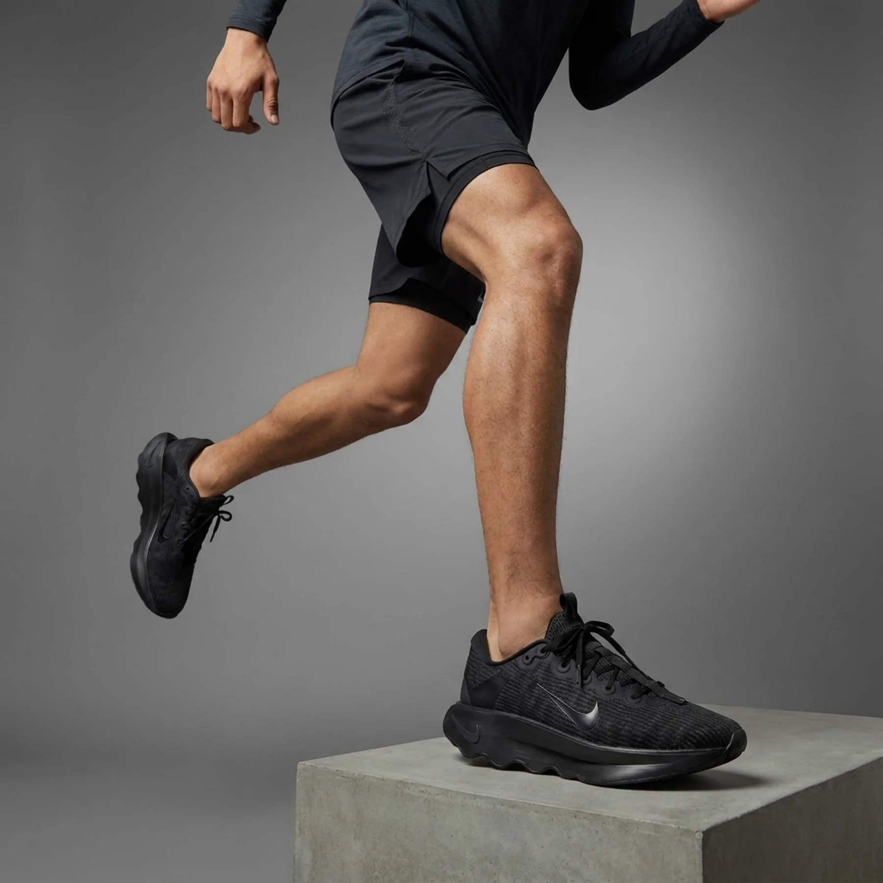 Кросівки чоловічі Nike Motiva (DV1237-003)
