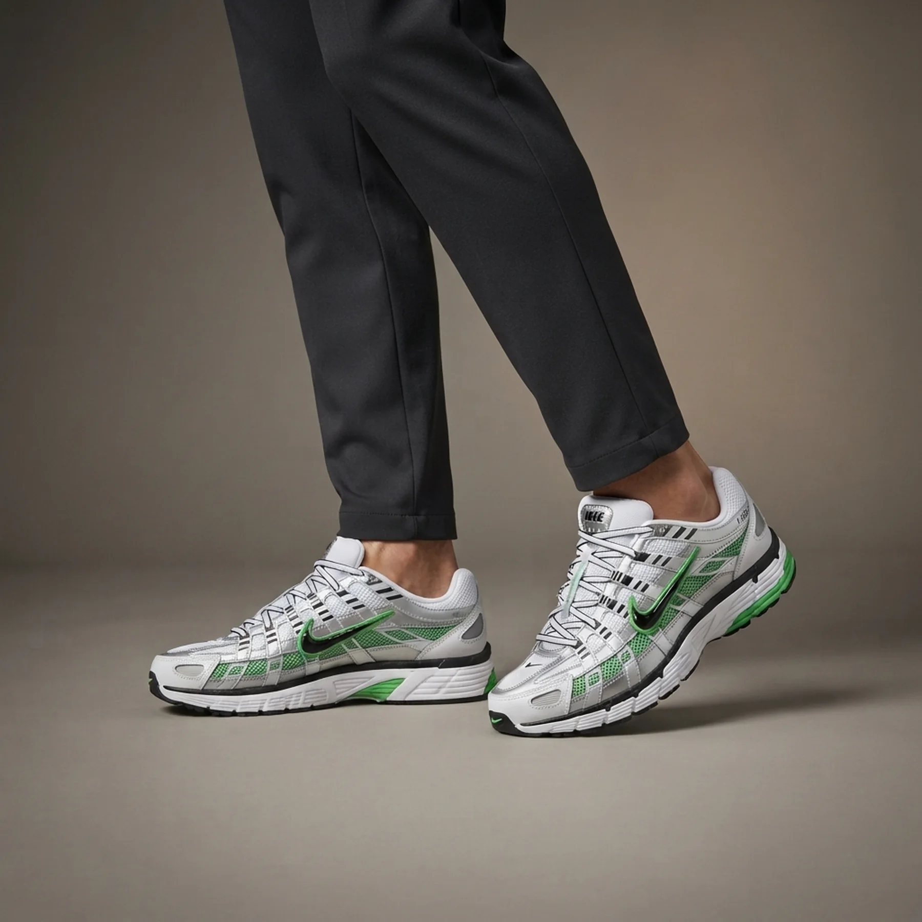 Кросівки чоловічі Nike P-6000 (CD6404-104)