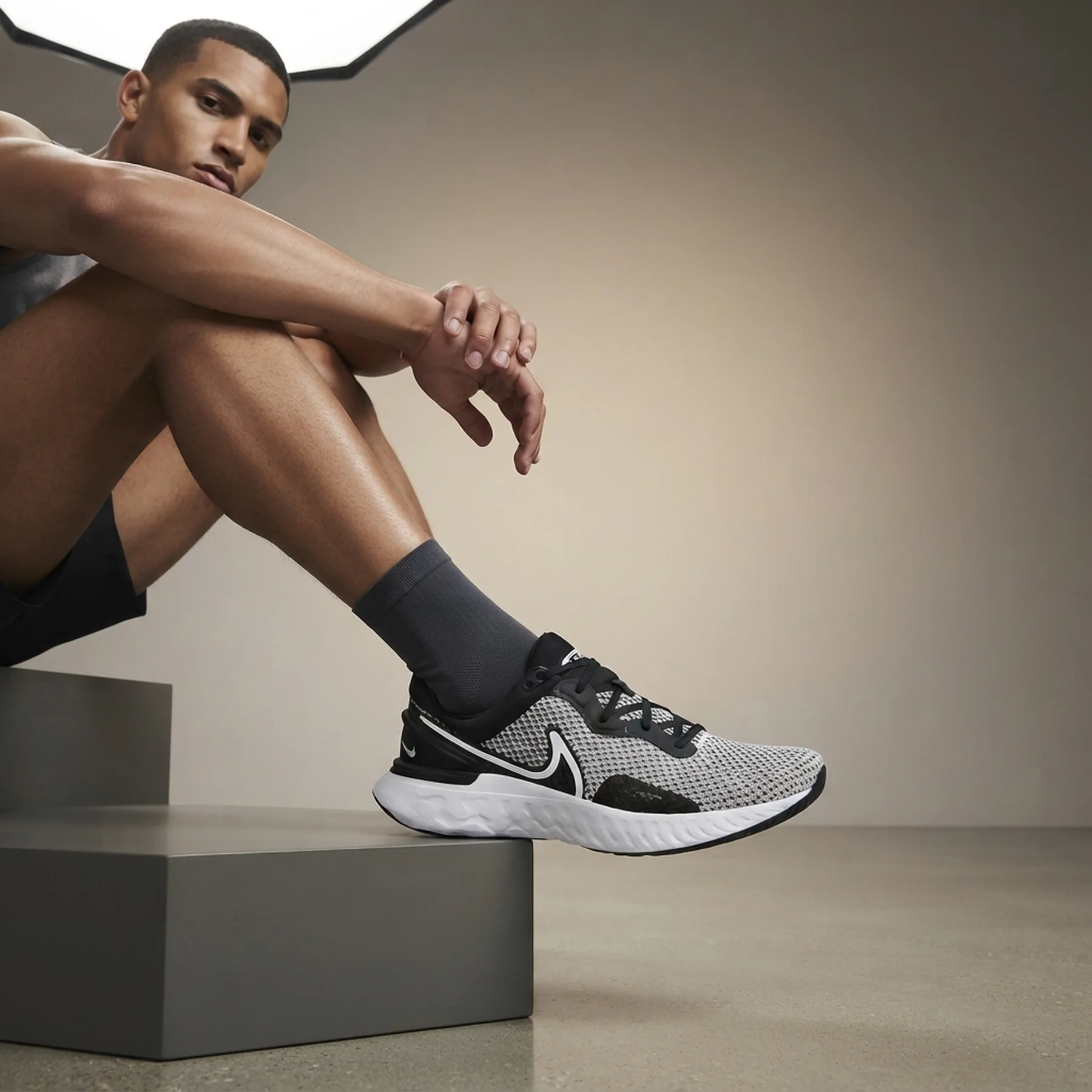 Кросівки чоловічі Nike React Miler (DD0490-101)