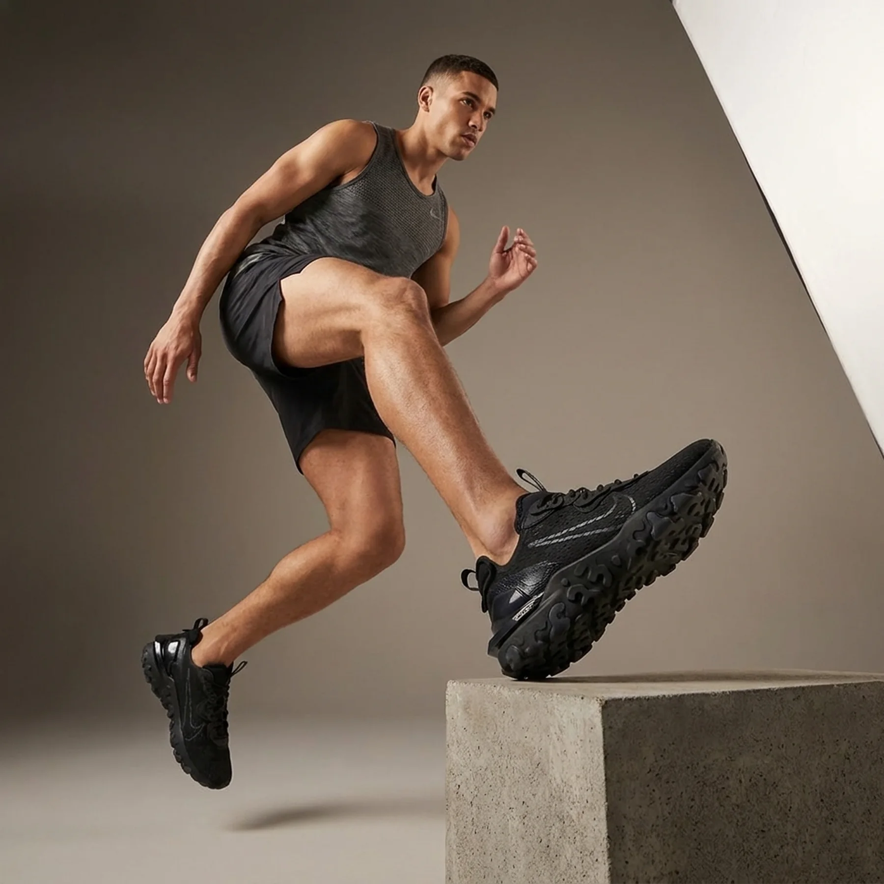 Кросівки чоловічі Nike REACT VISION (CD4373 004)