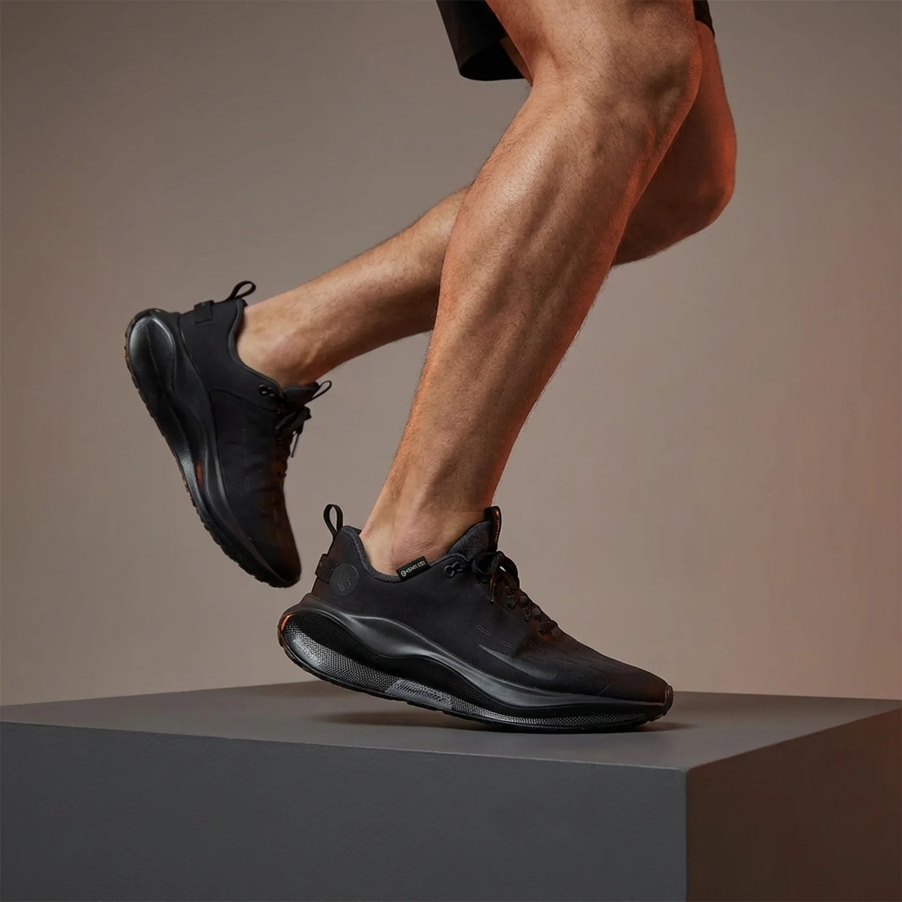 Кросівки чоловічі Nike Reactx Infinity Run 4 Gore-Tex (FB2197-002)