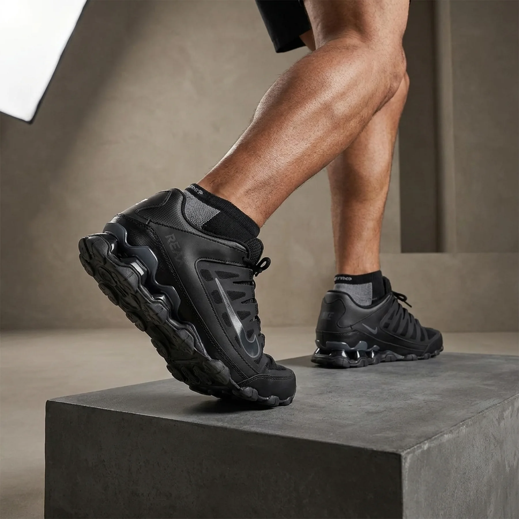 Кросівки чоловічі Nike Reax 8 Tr Mesh (621716-008)