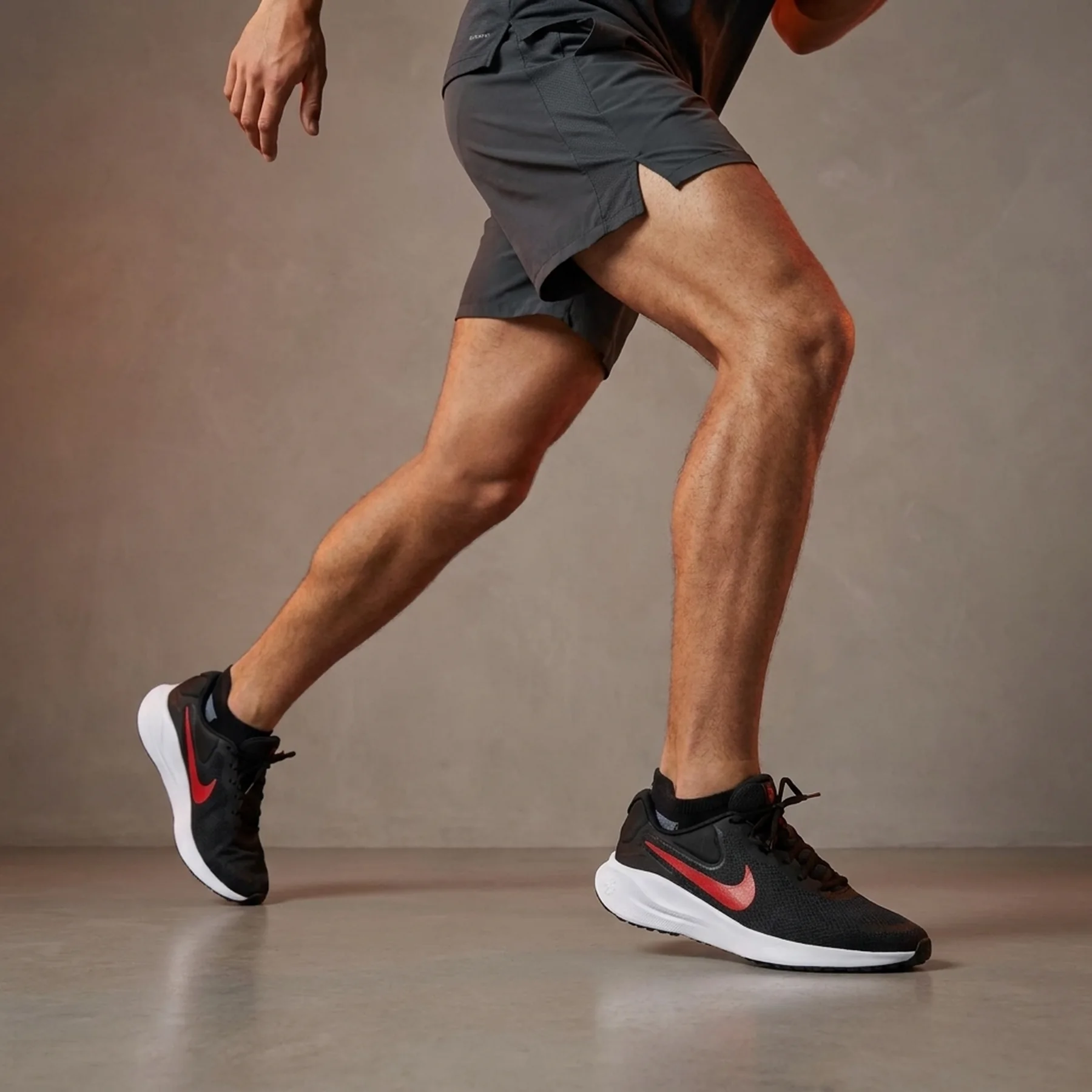 Кросівки чоловічі Nike Revolution 7 (FB2207-003)