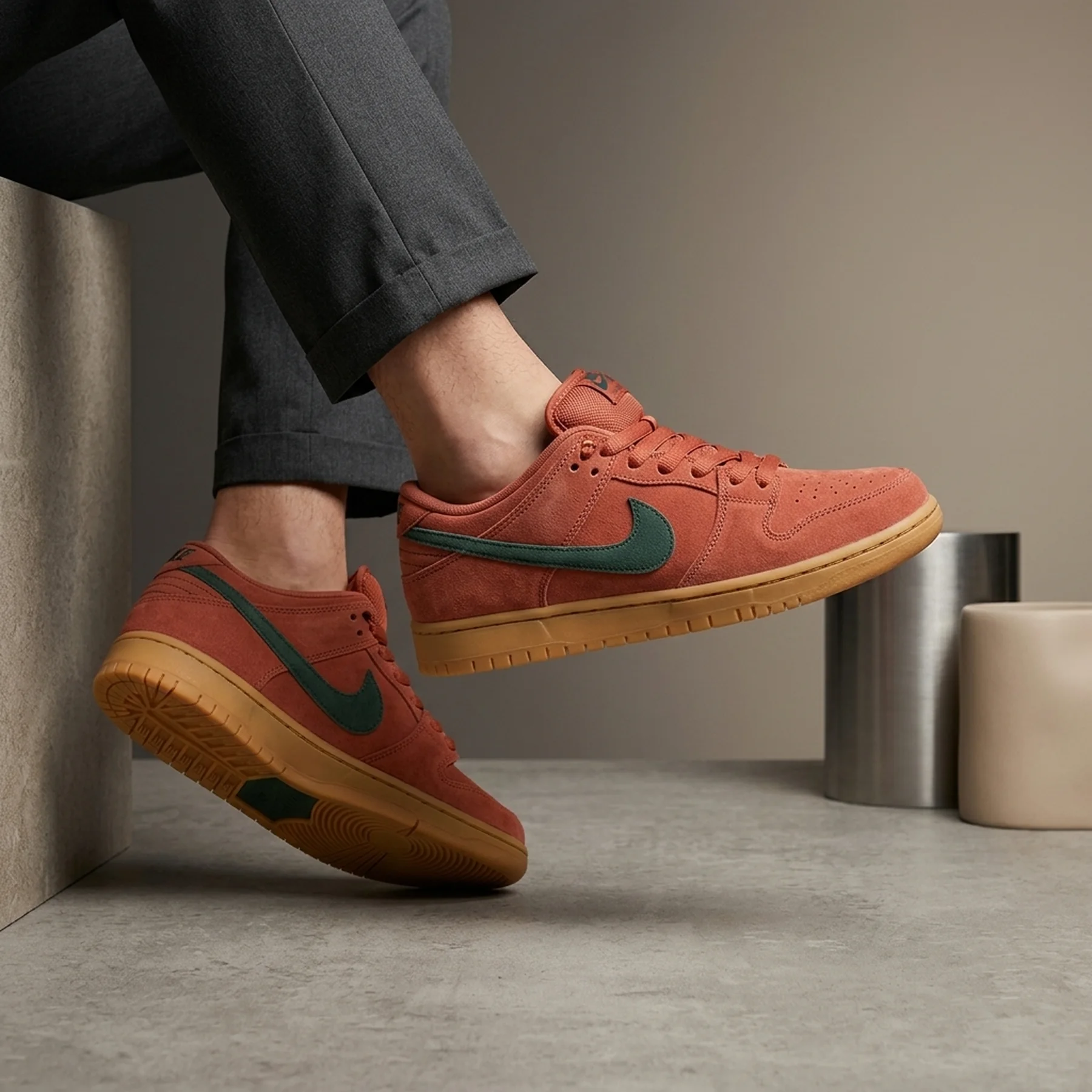 Кросівки чоловічі Nike Sb Dunk Low Pro (HF3704-800)