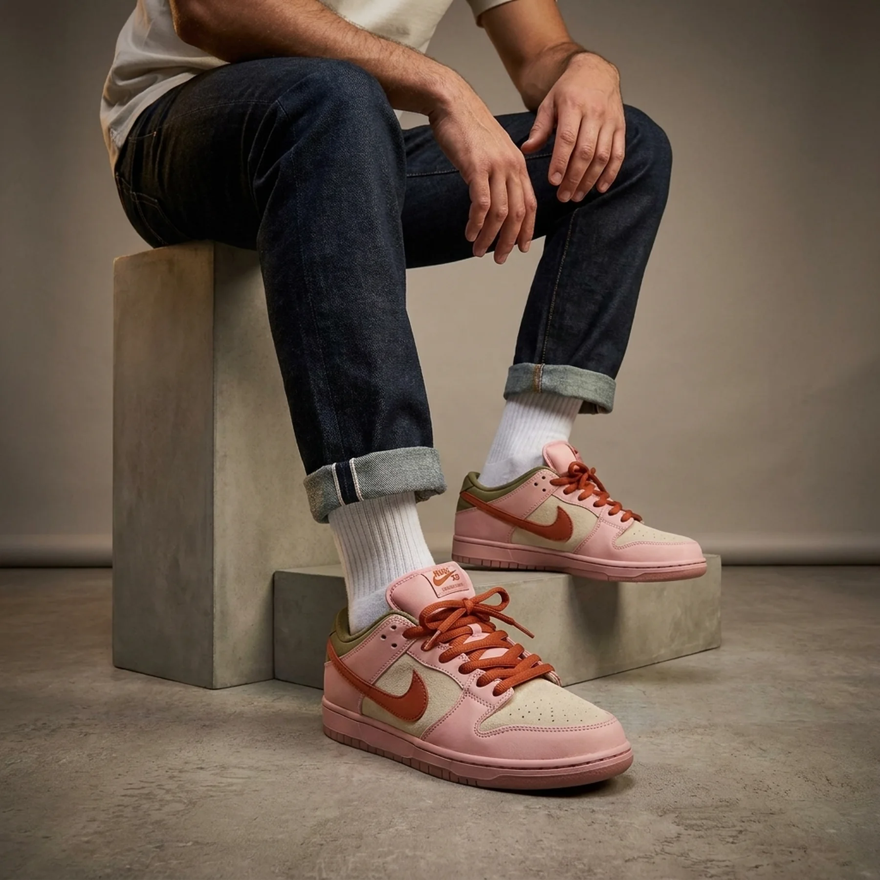 Кросівки чоловічі Nike Sb Dunk Low Trocadéro Gardens (FV5926-200)