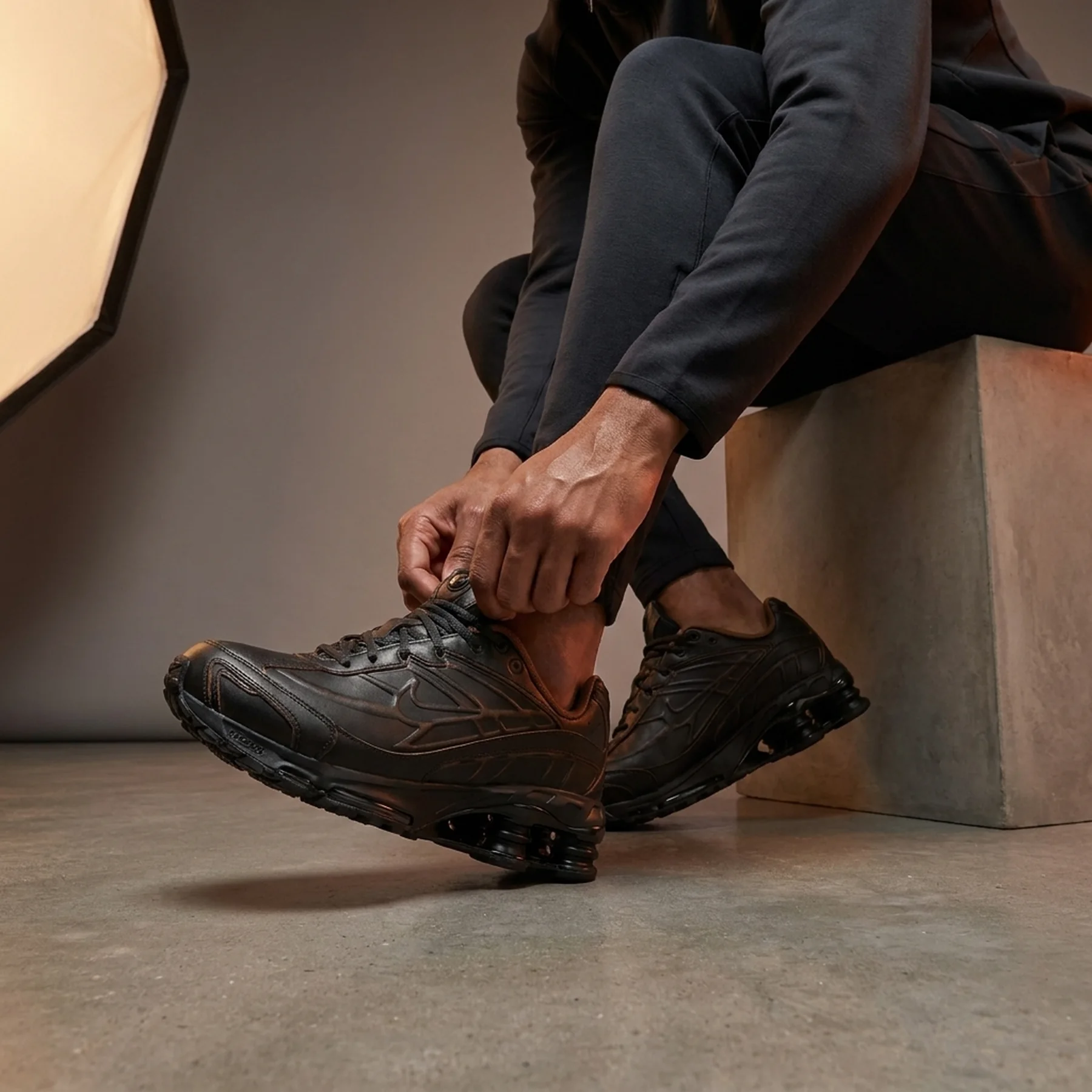 Кросівки чоловічі Nike Shox Ride 2 Premium (HV4447-010)