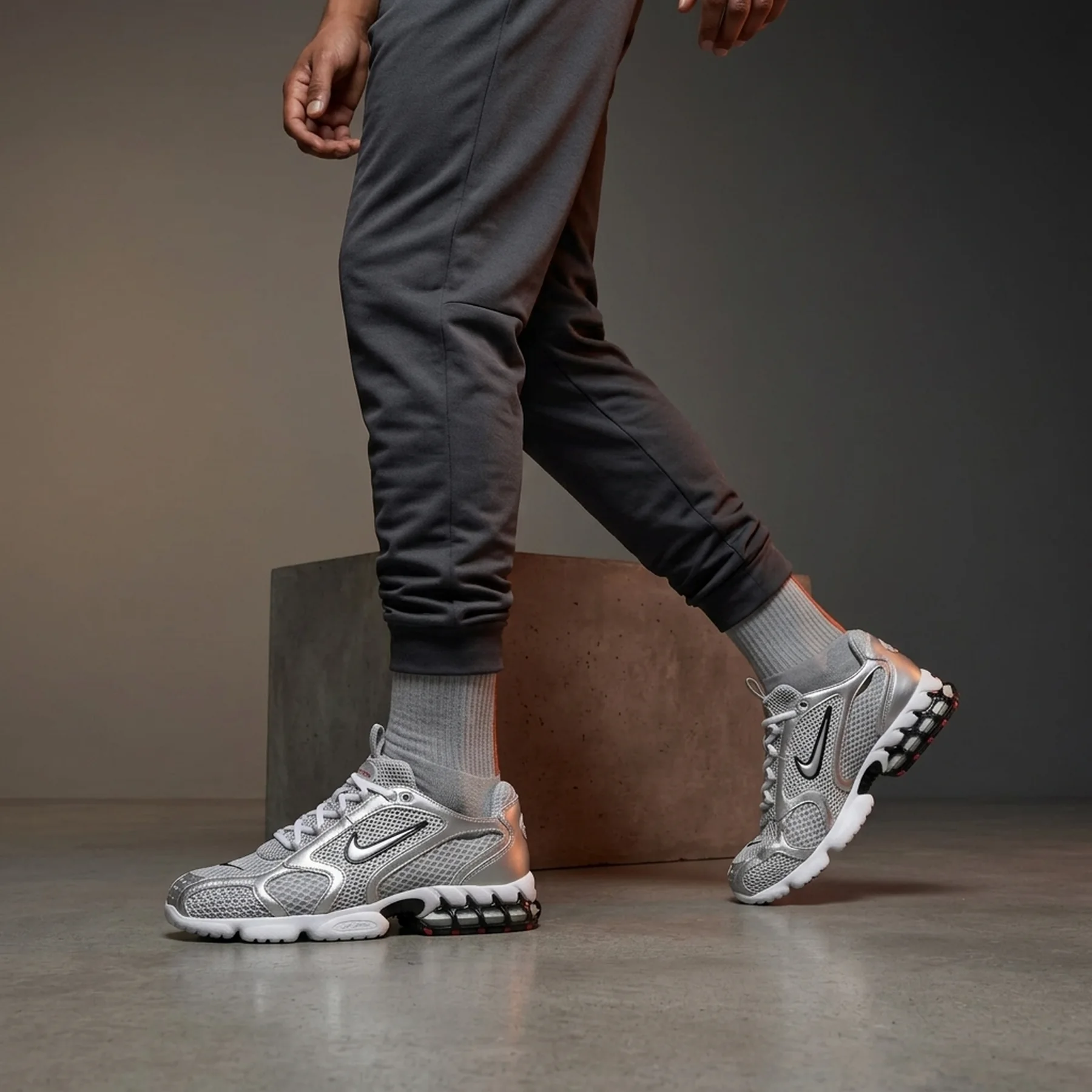 Кросівки чоловічі Nike Spiridon Cage (CJ1288-001)