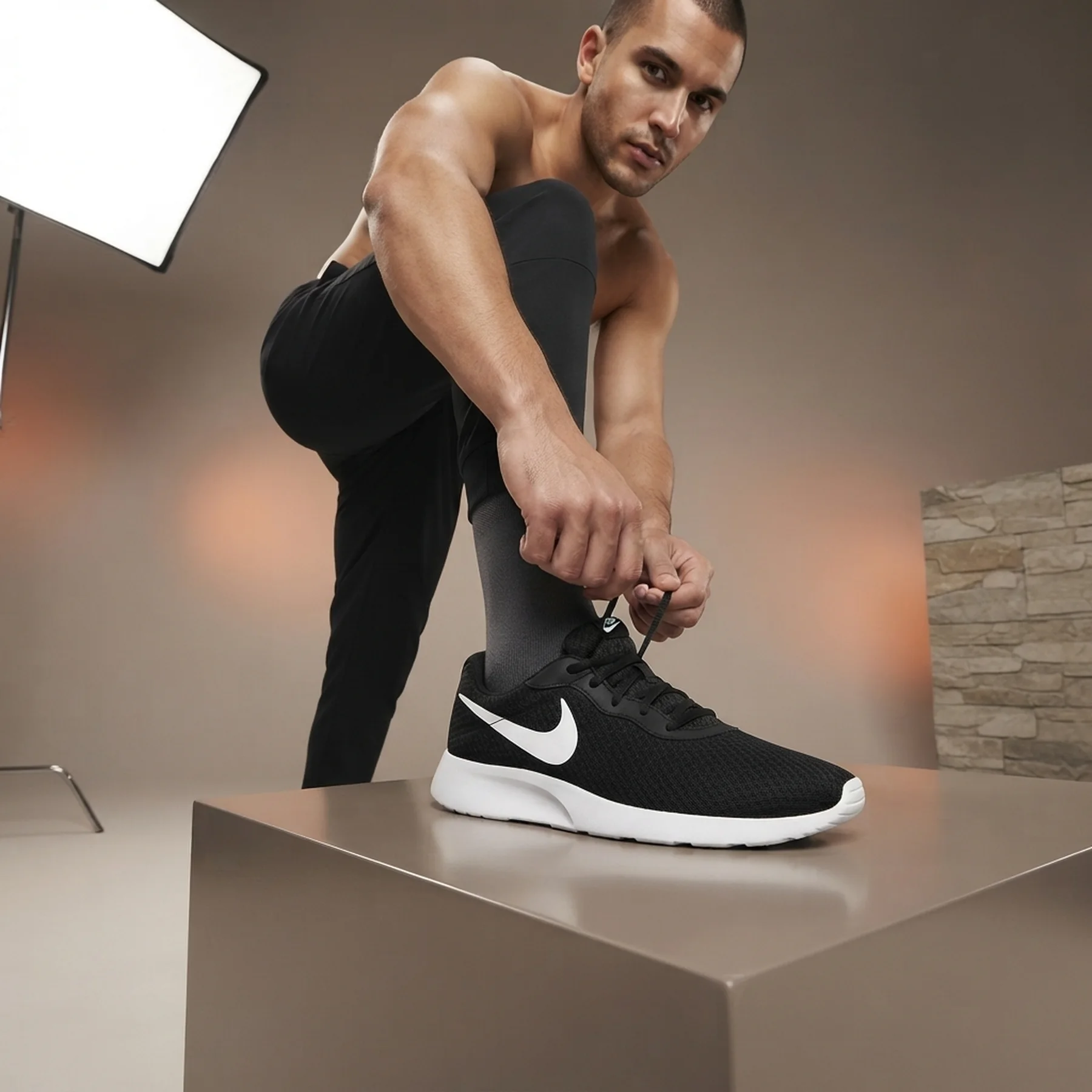 Кросівки чоловічі Nike Tanjun (DJ6258-003)