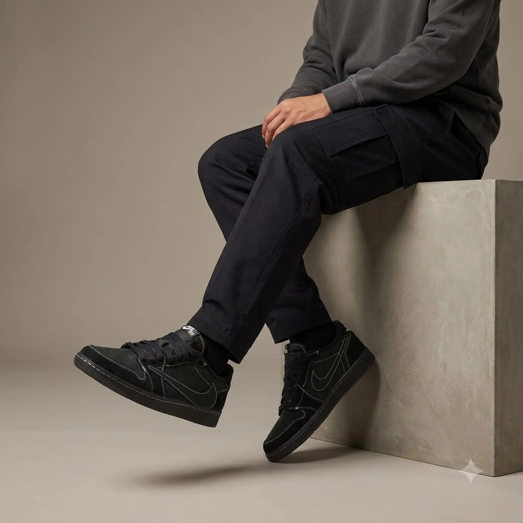Кросівки чоловічі Nike Travis Scott x Air Jordan 1 Retro Low OG SP 'Velvet Brown'